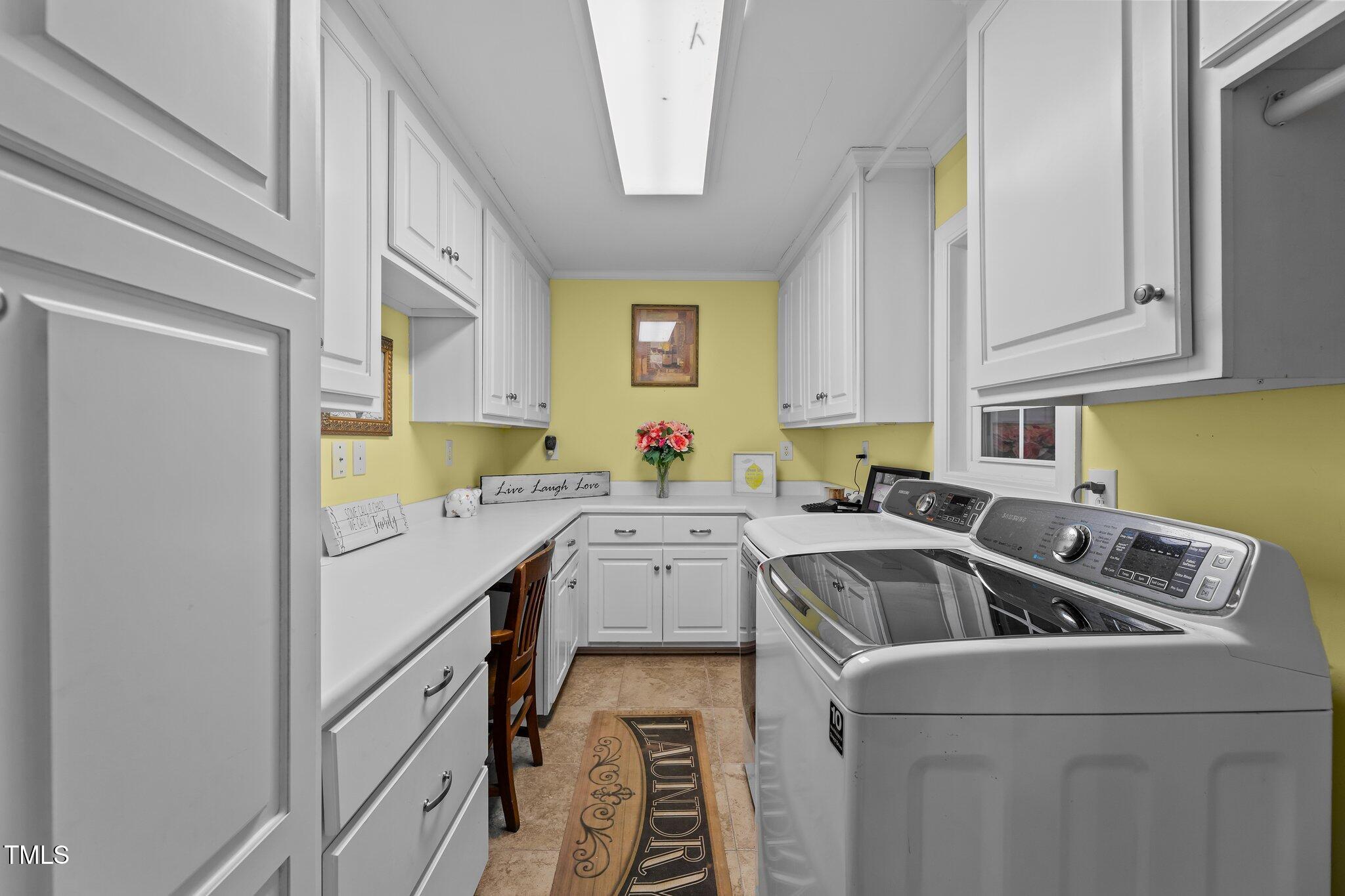 3405 Robinwood Drive