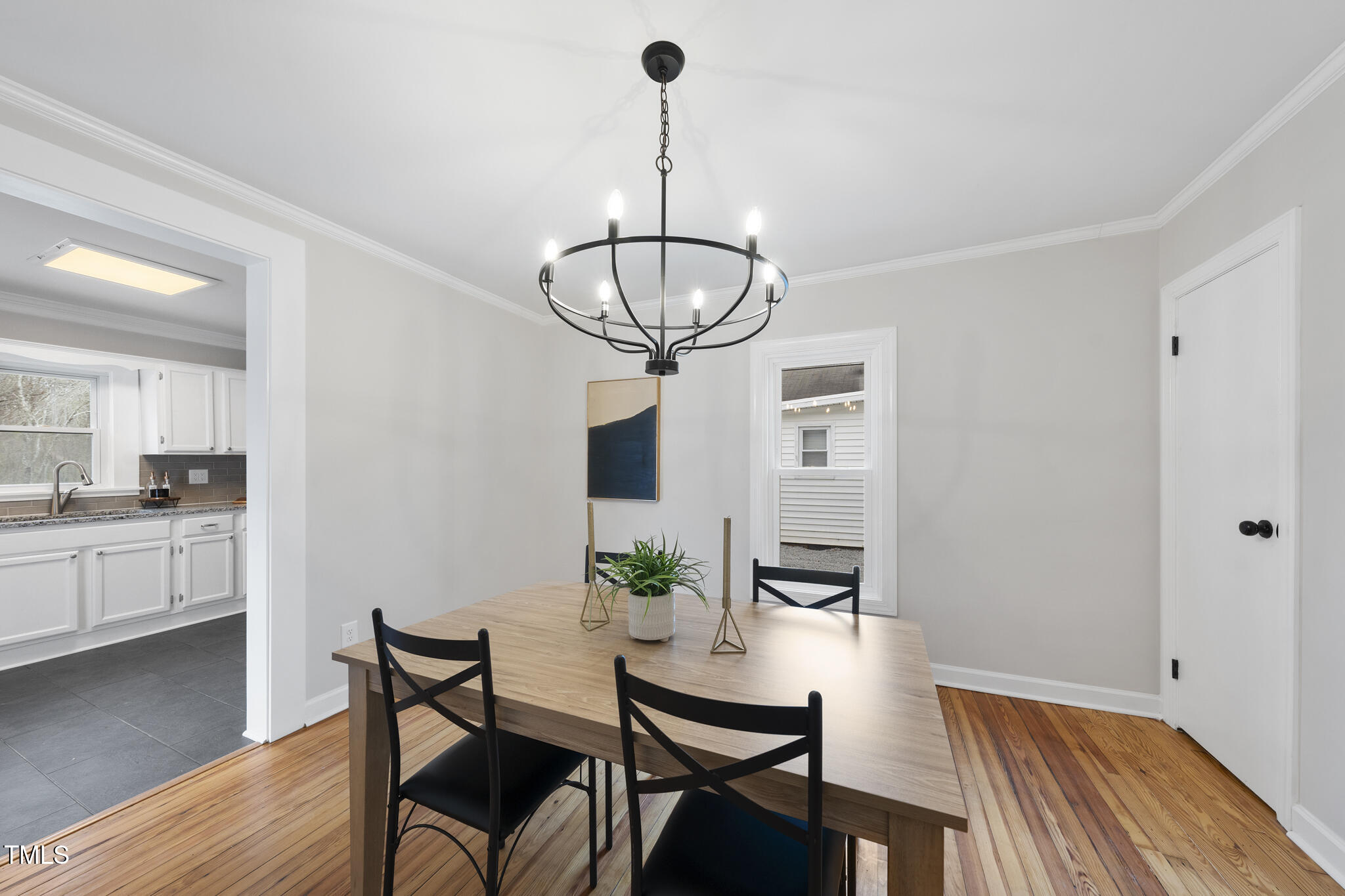 210 W Oak Avenue