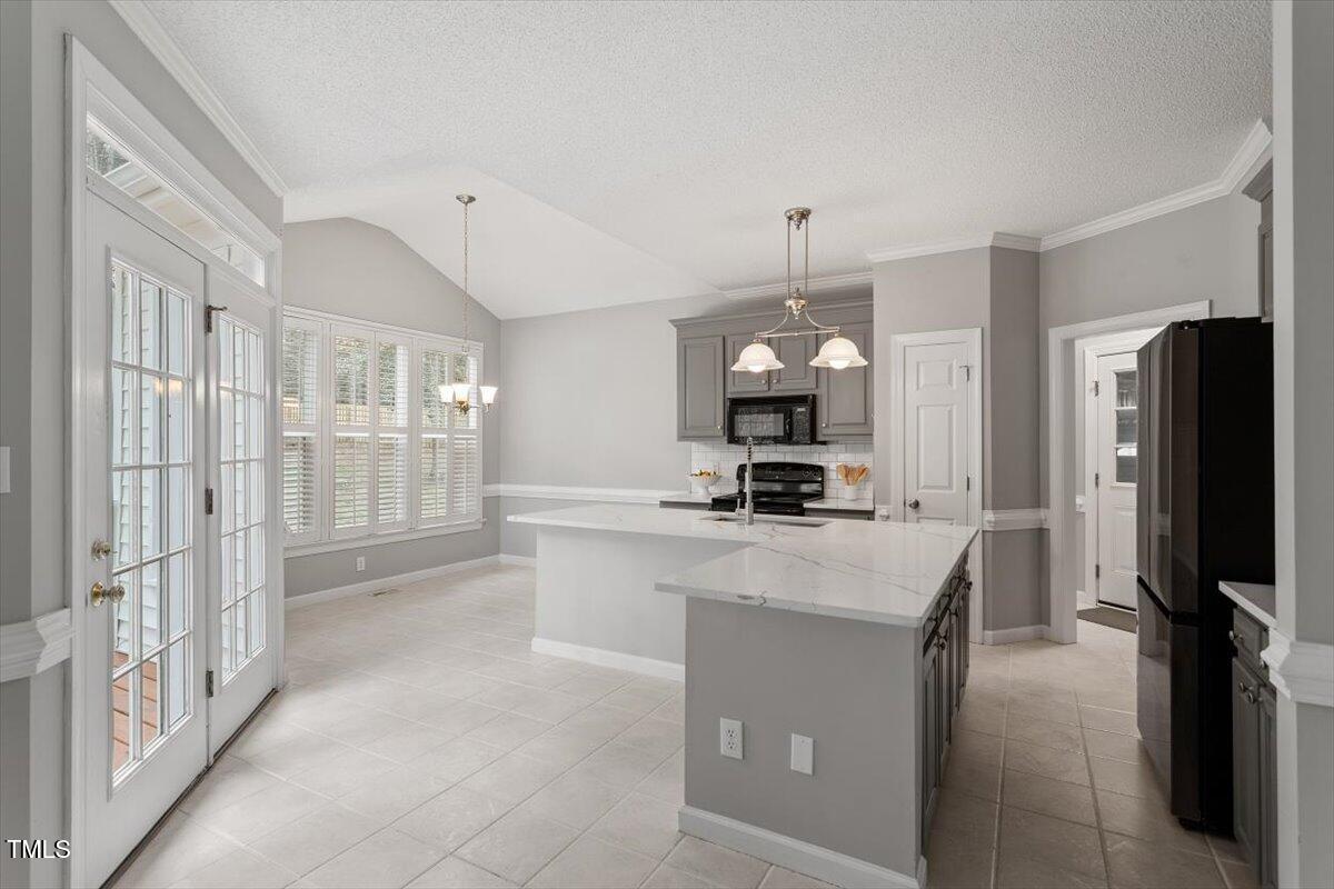 1513 Holland Hills Drive