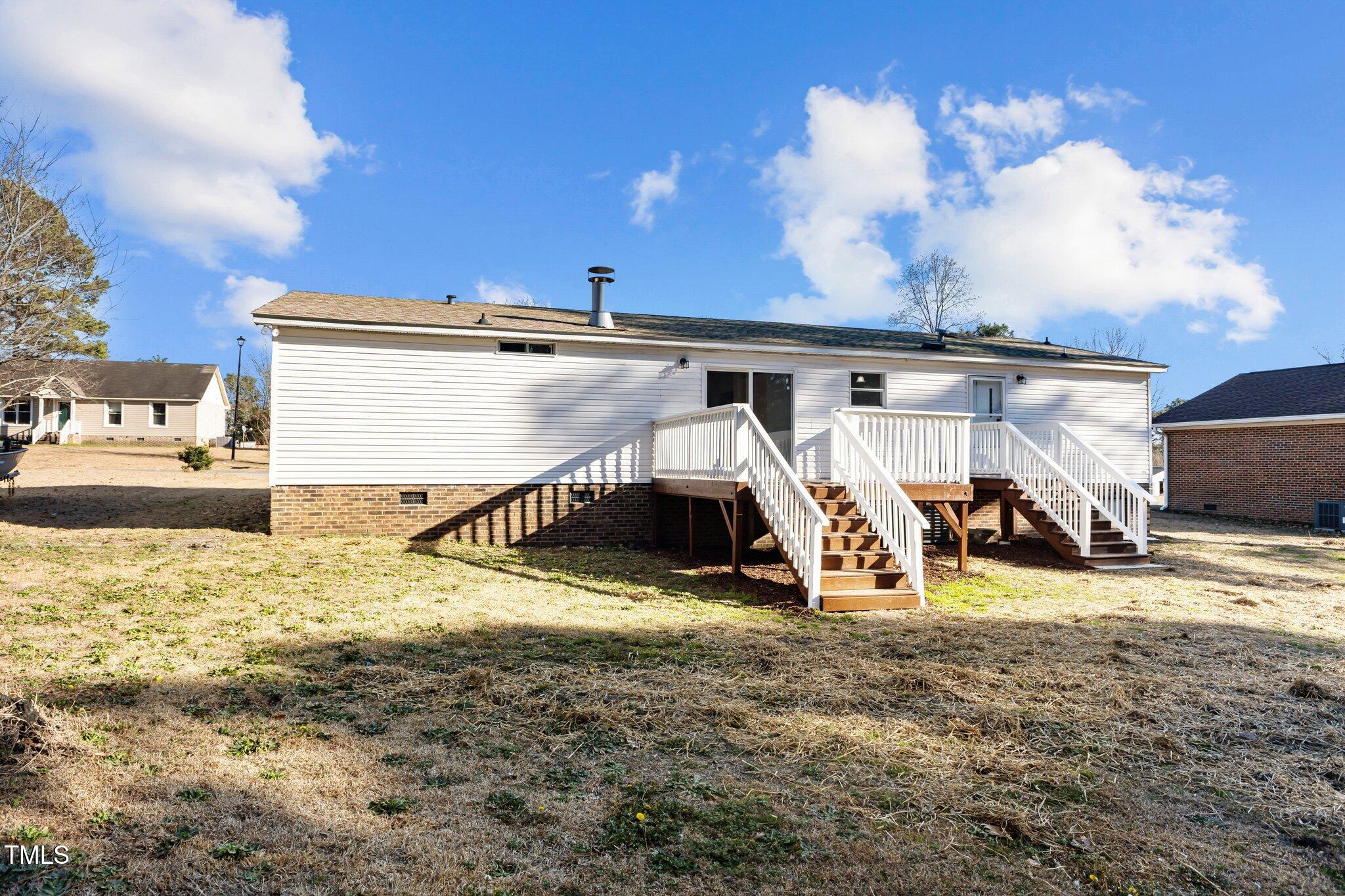 60 Woodbridge Drive