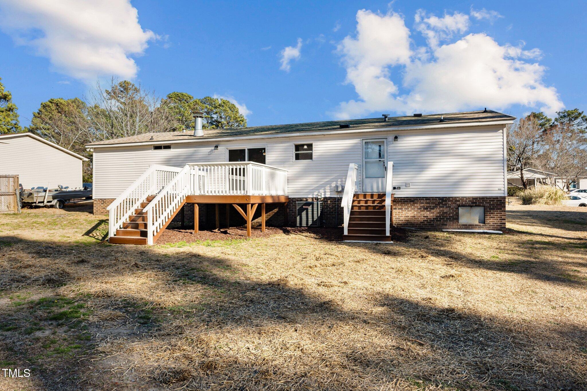 60 Woodbridge Drive