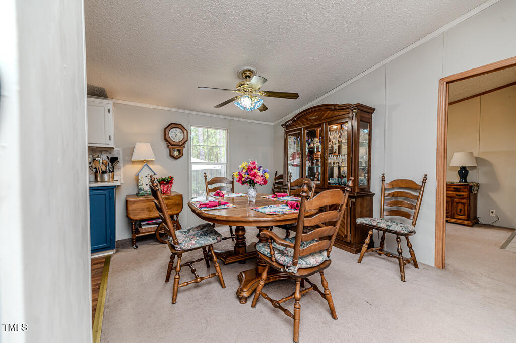 212 Roping Lane
