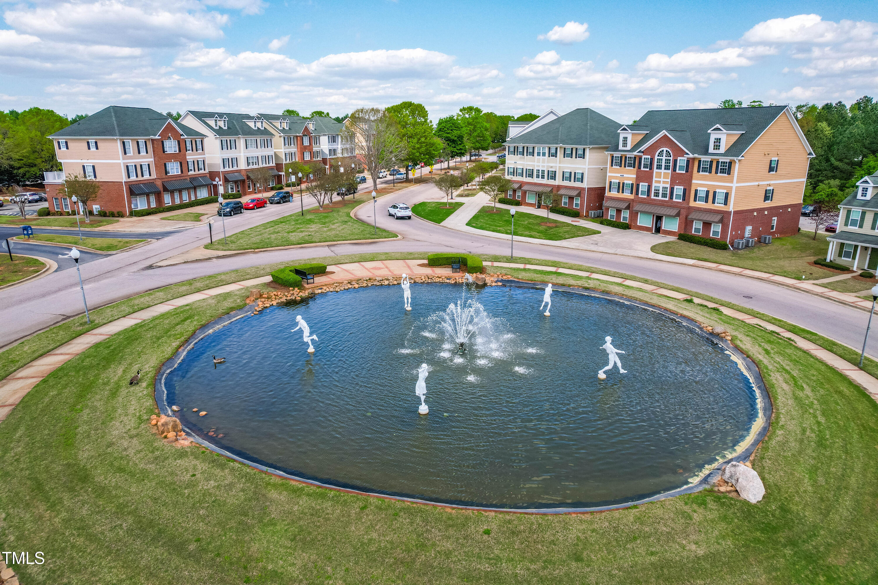 240 Swann Trail