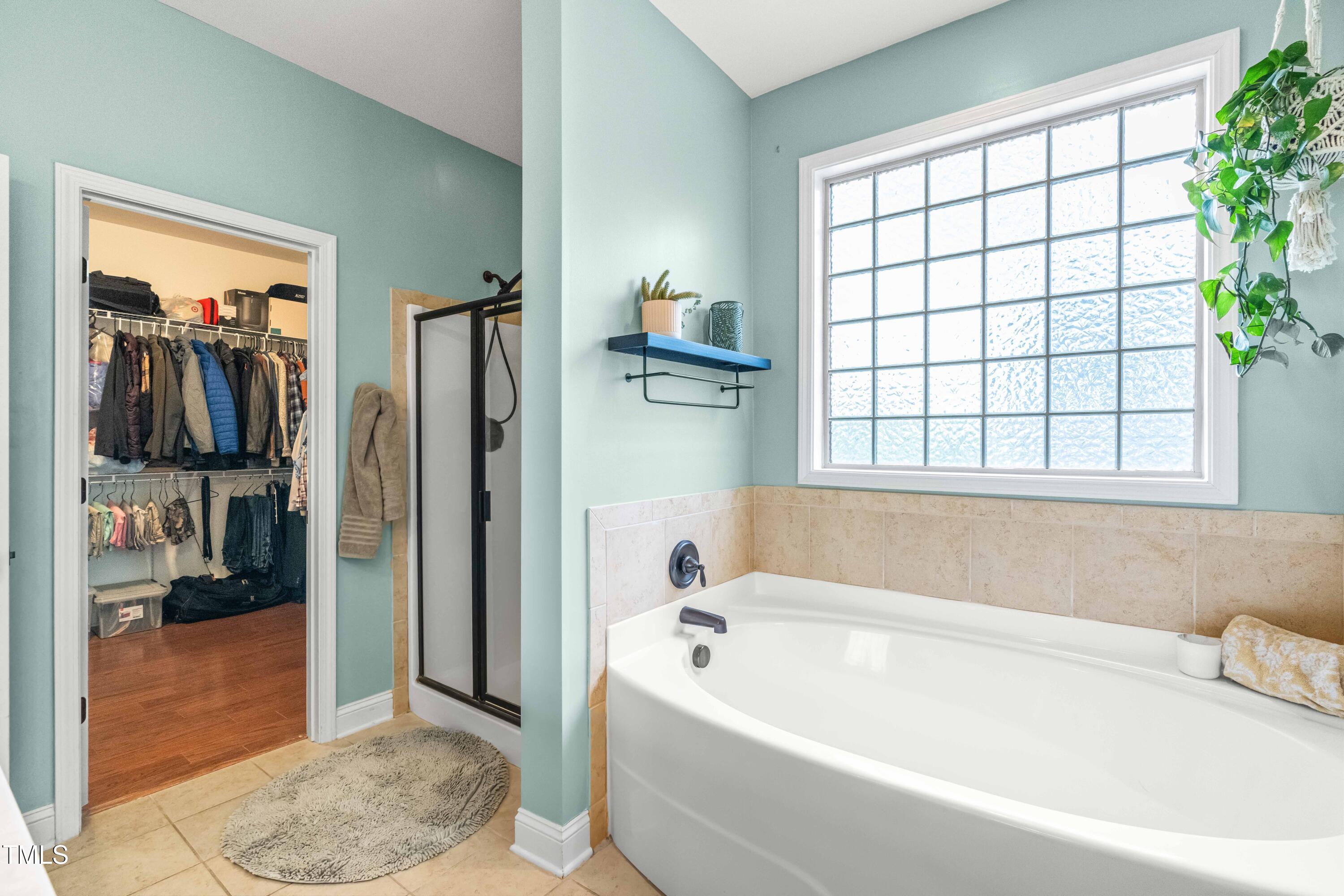 240 Swann Trail