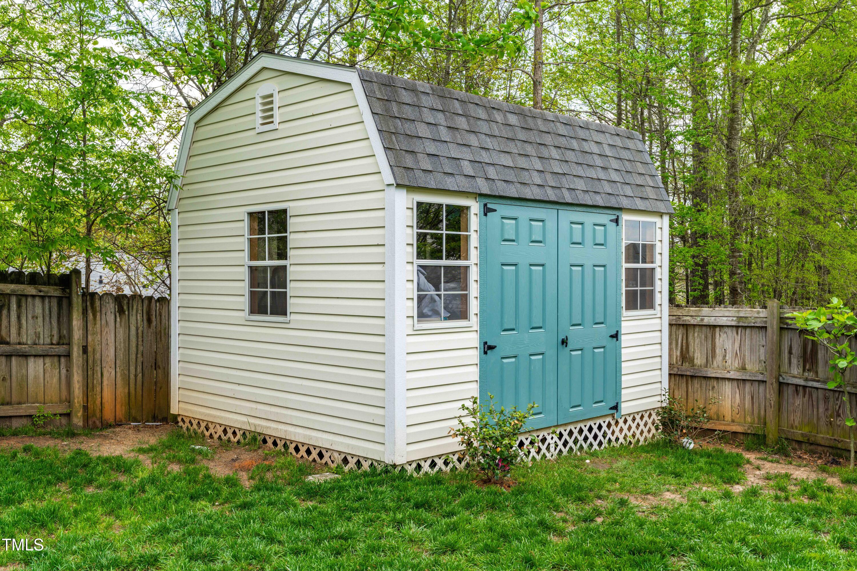 240 Swann Trail