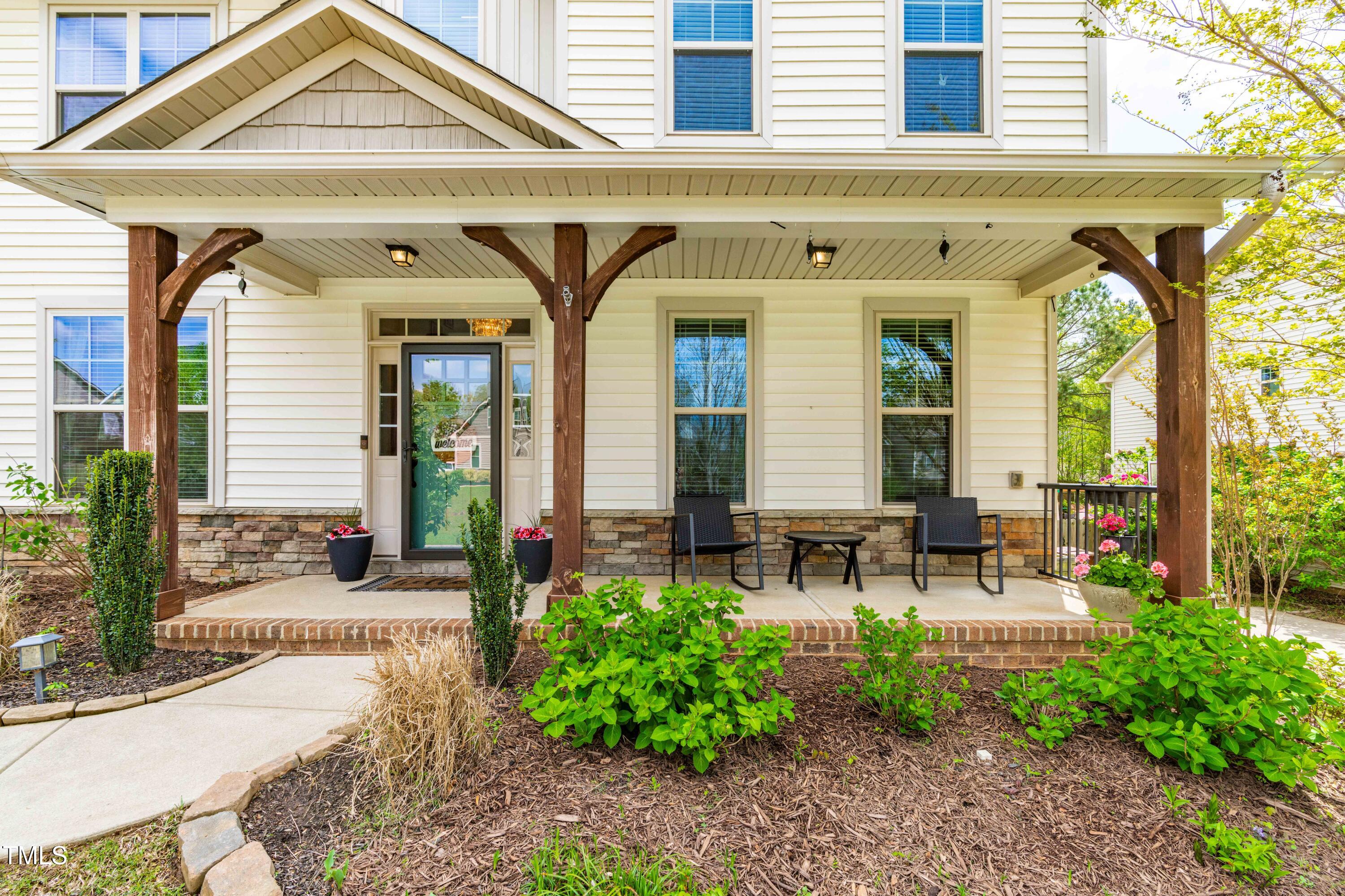 240 Swann Trail