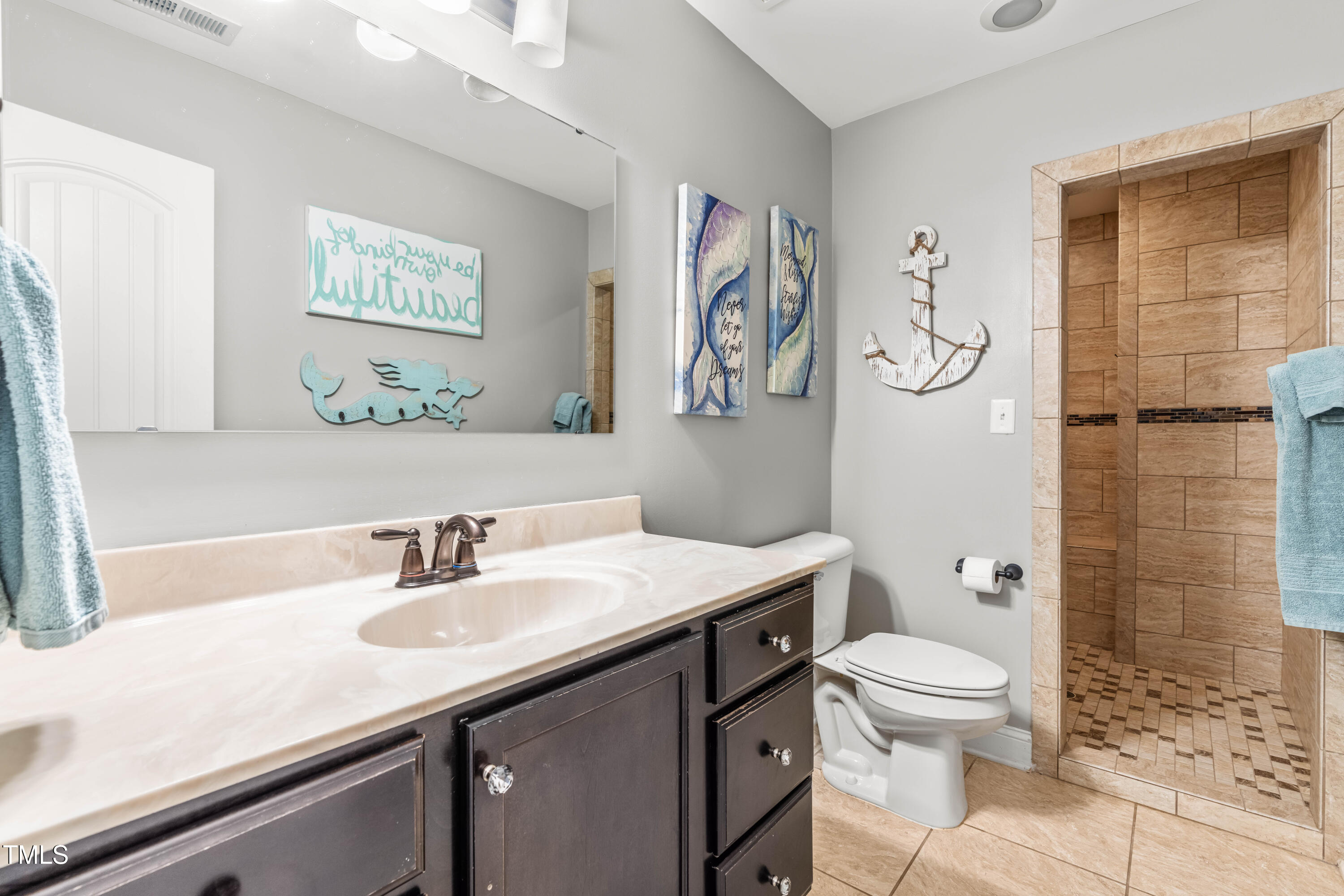 240 Swann Trail