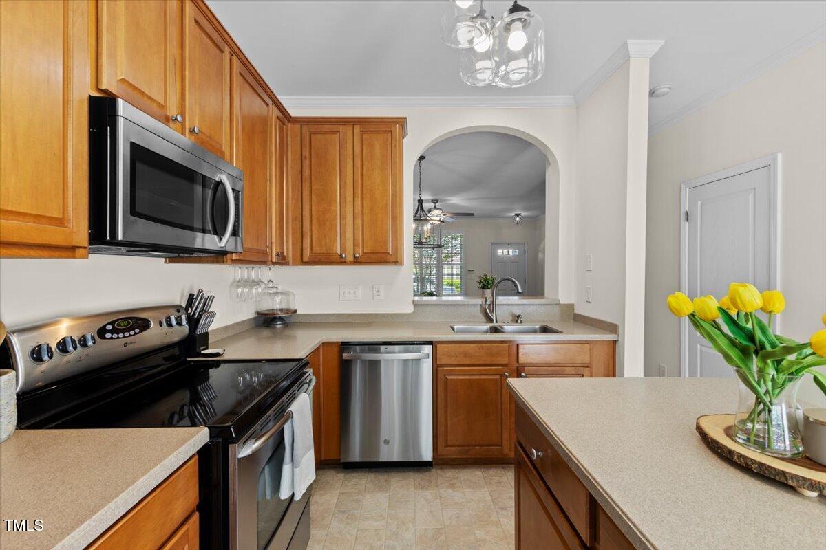 7613 Satinwing Lane