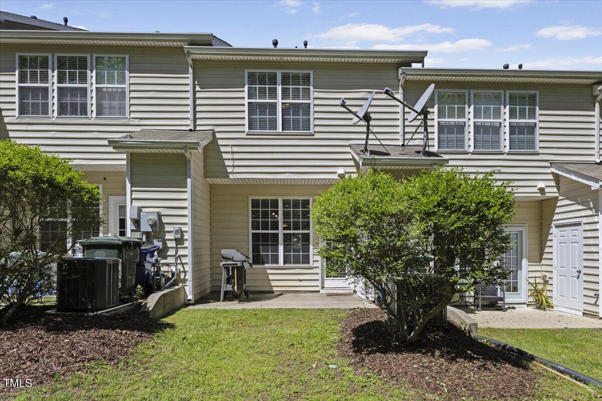 7613 Satinwing Lane