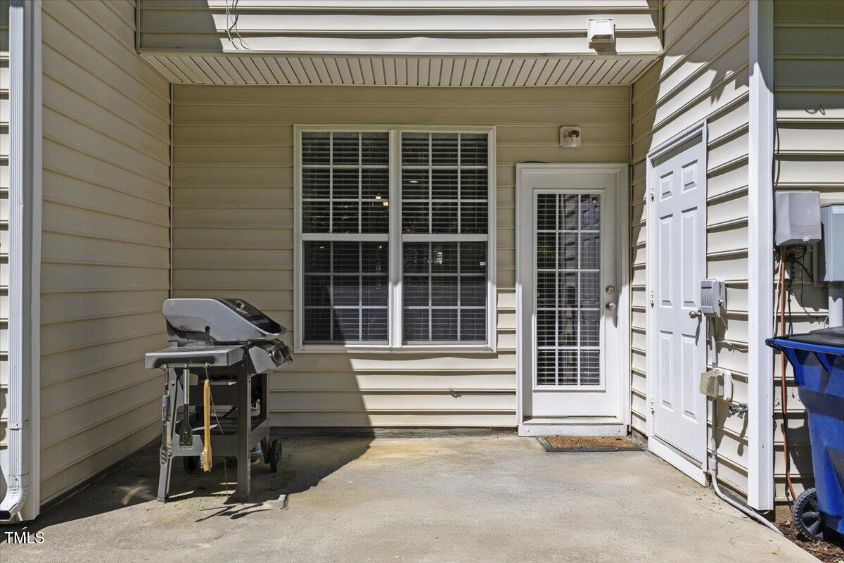 7613 Satinwing Lane