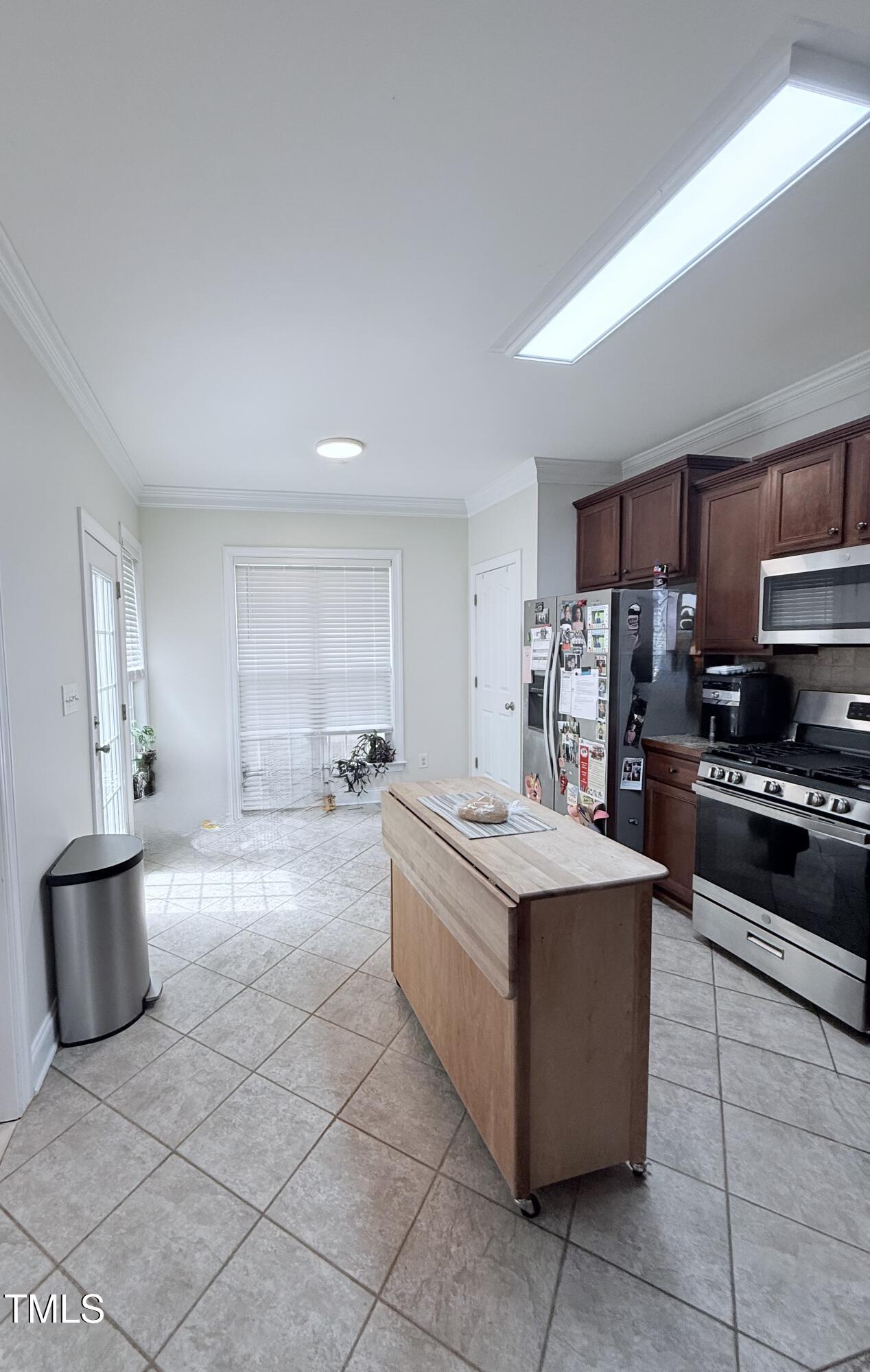282 W Thicket Drive