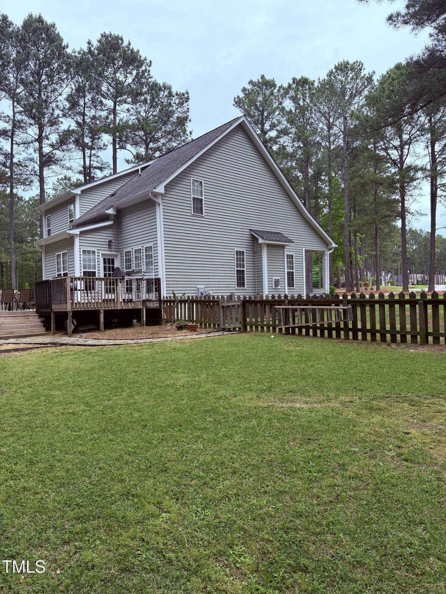 282 W Thicket Drive