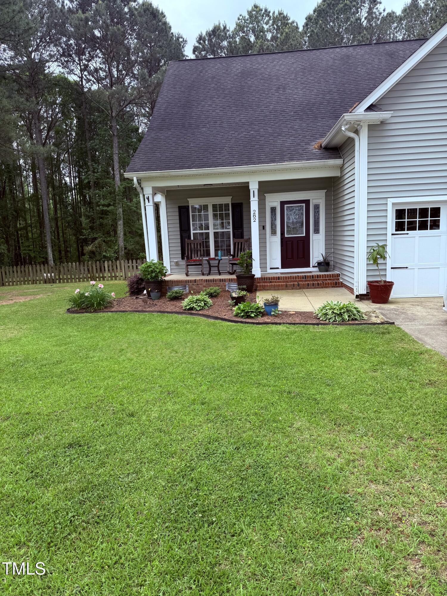 282 W Thicket Drive