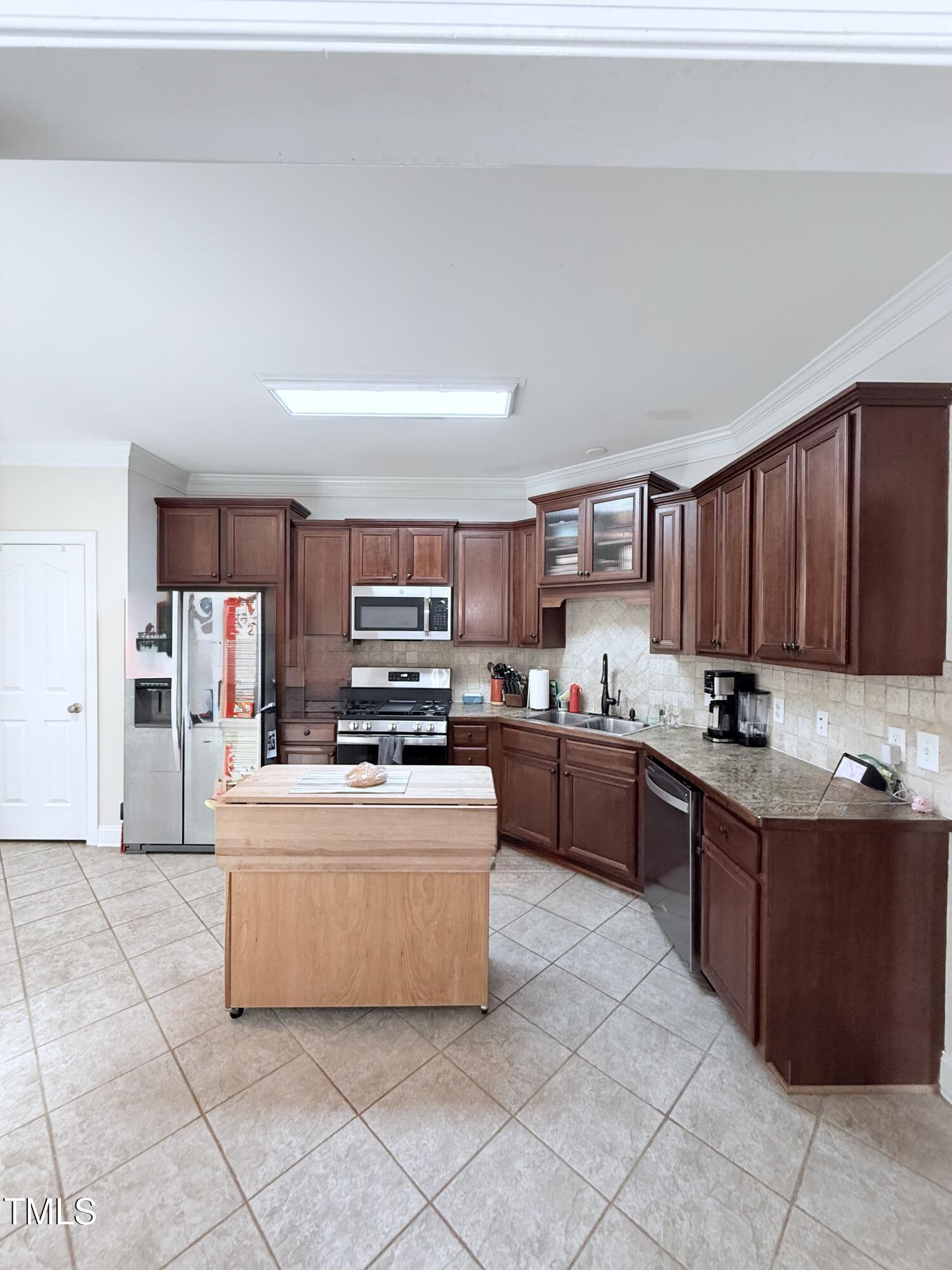 282 W Thicket Drive