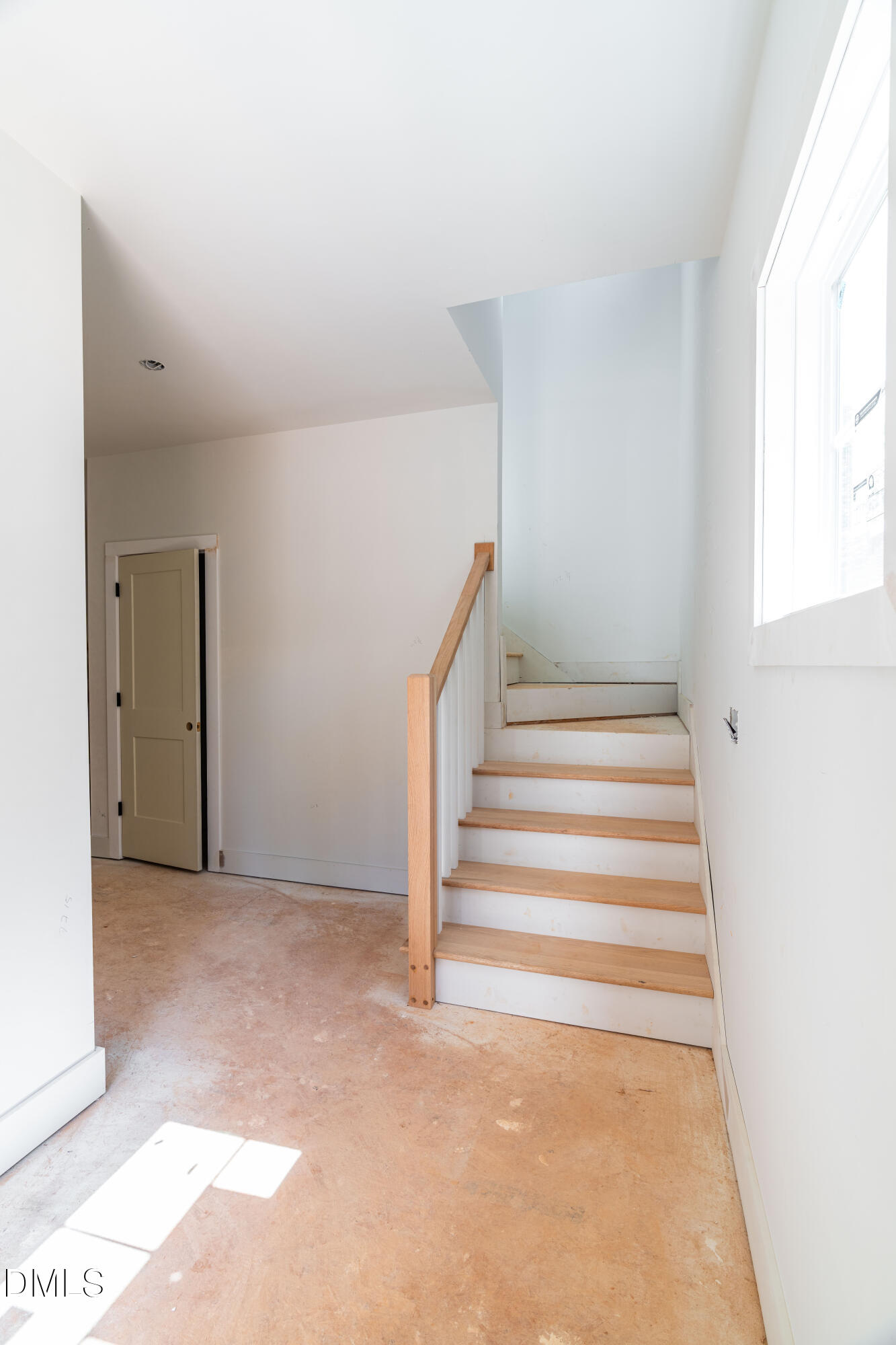 1024 Harper Road