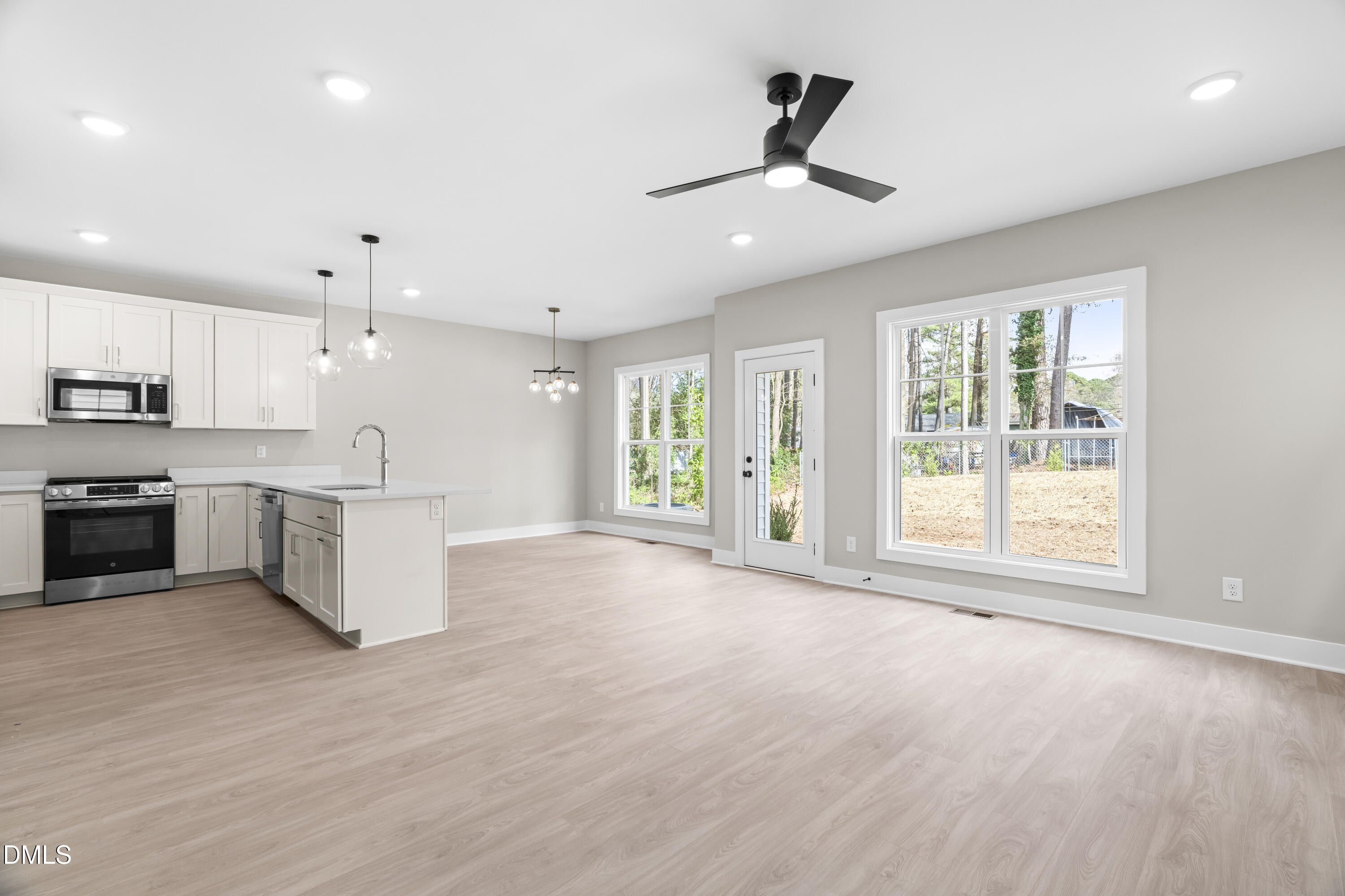 1024 Harper Road