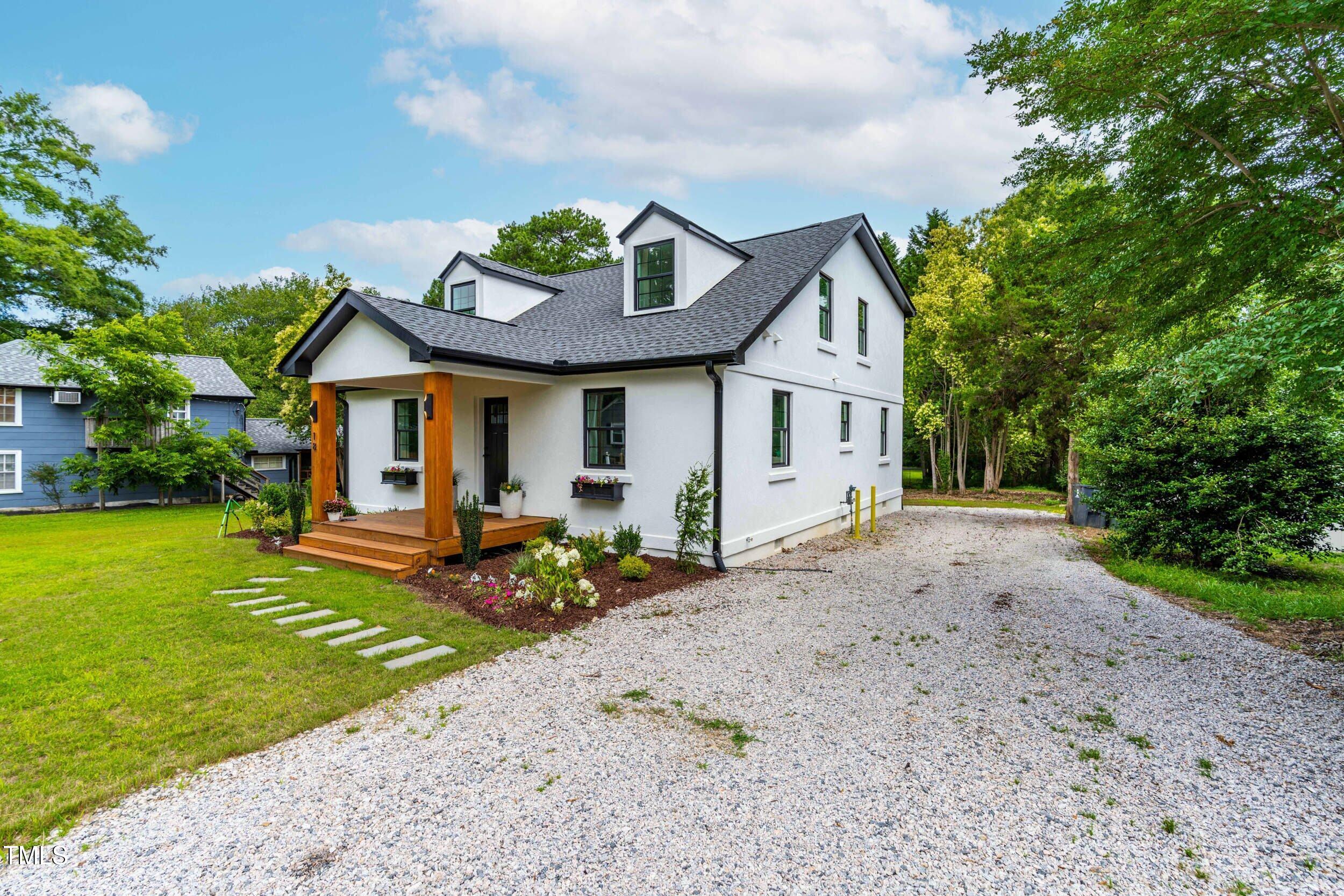 18 W Academy Street
