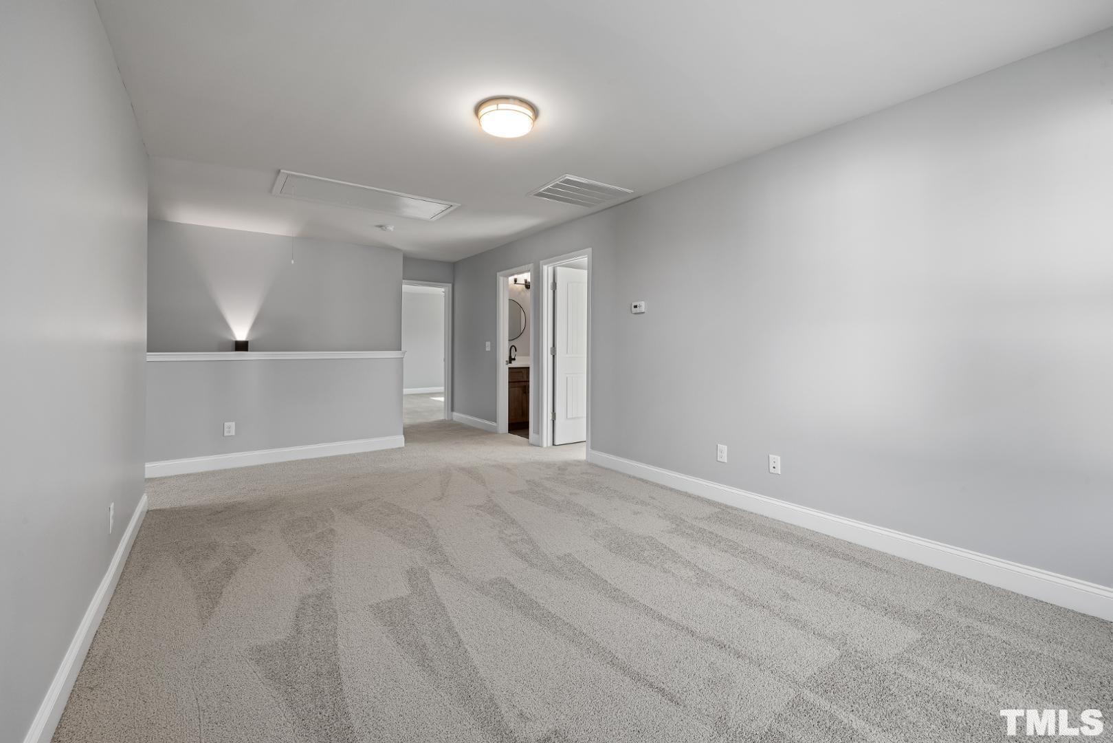 521 Groveview Wynd
