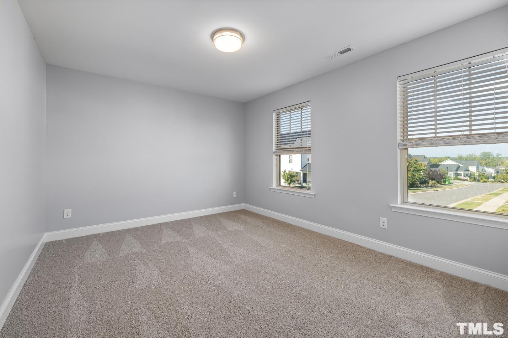 521 Groveview Wynd
