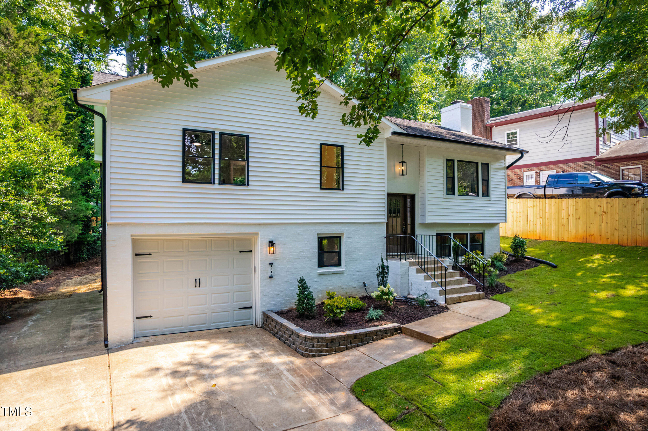 4349 Pickwick Drive