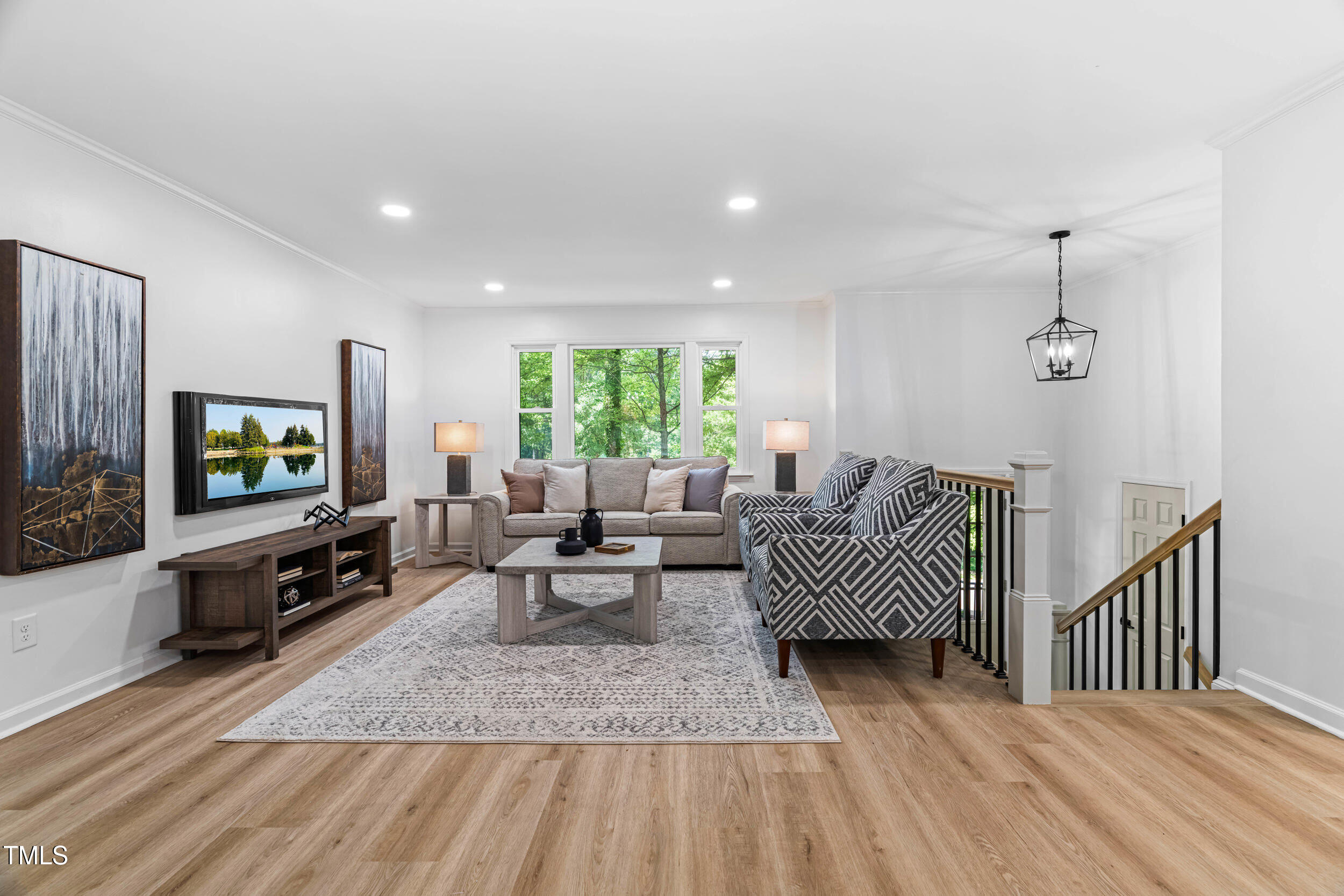 4349 Pickwick Drive