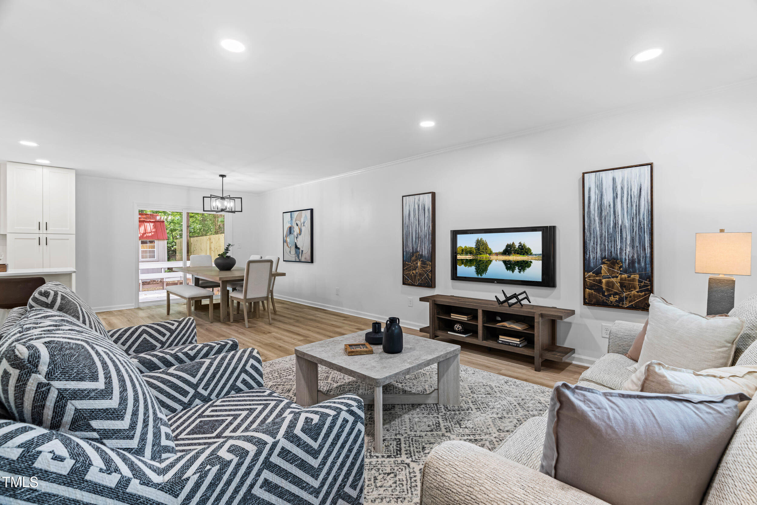 4349 Pickwick Drive