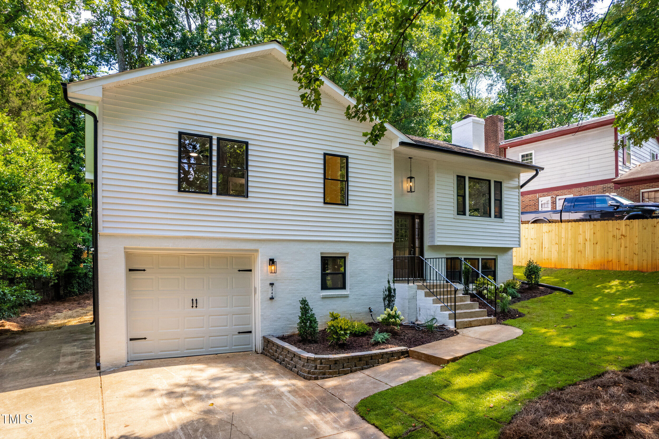 4349 Pickwick Drive