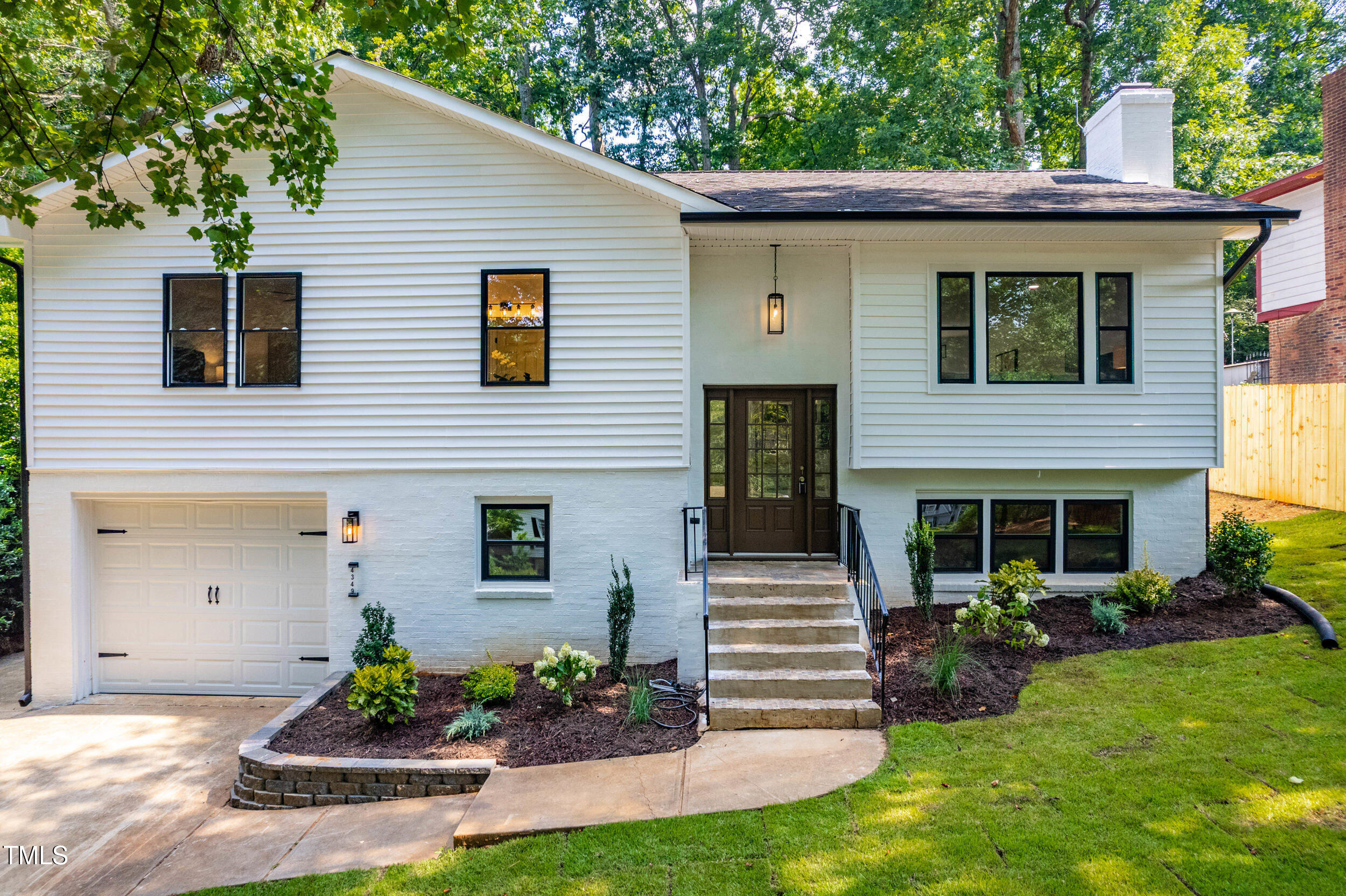 4349 Pickwick Drive