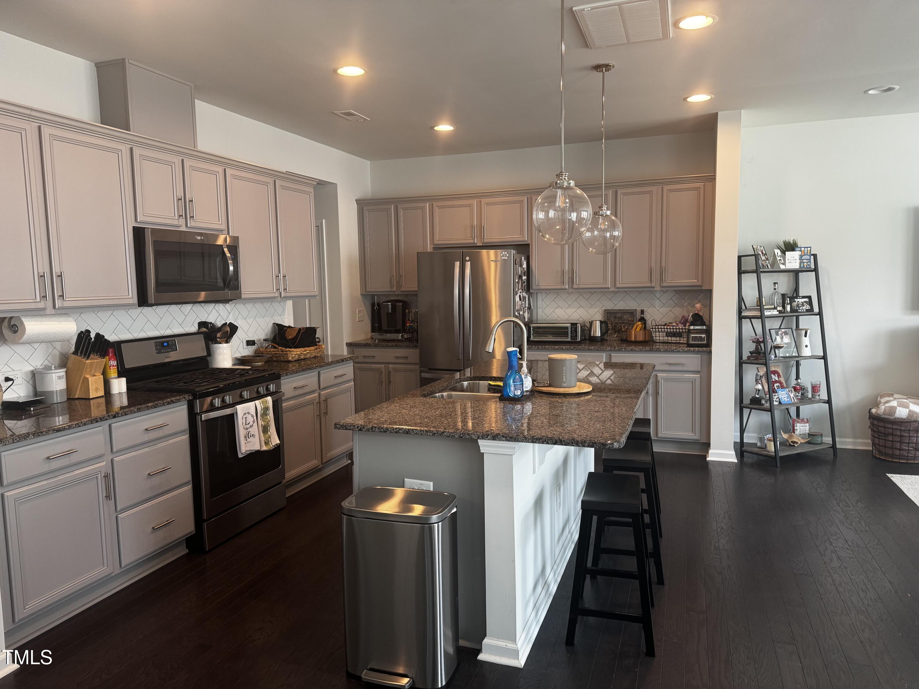 830 New Derby Lane