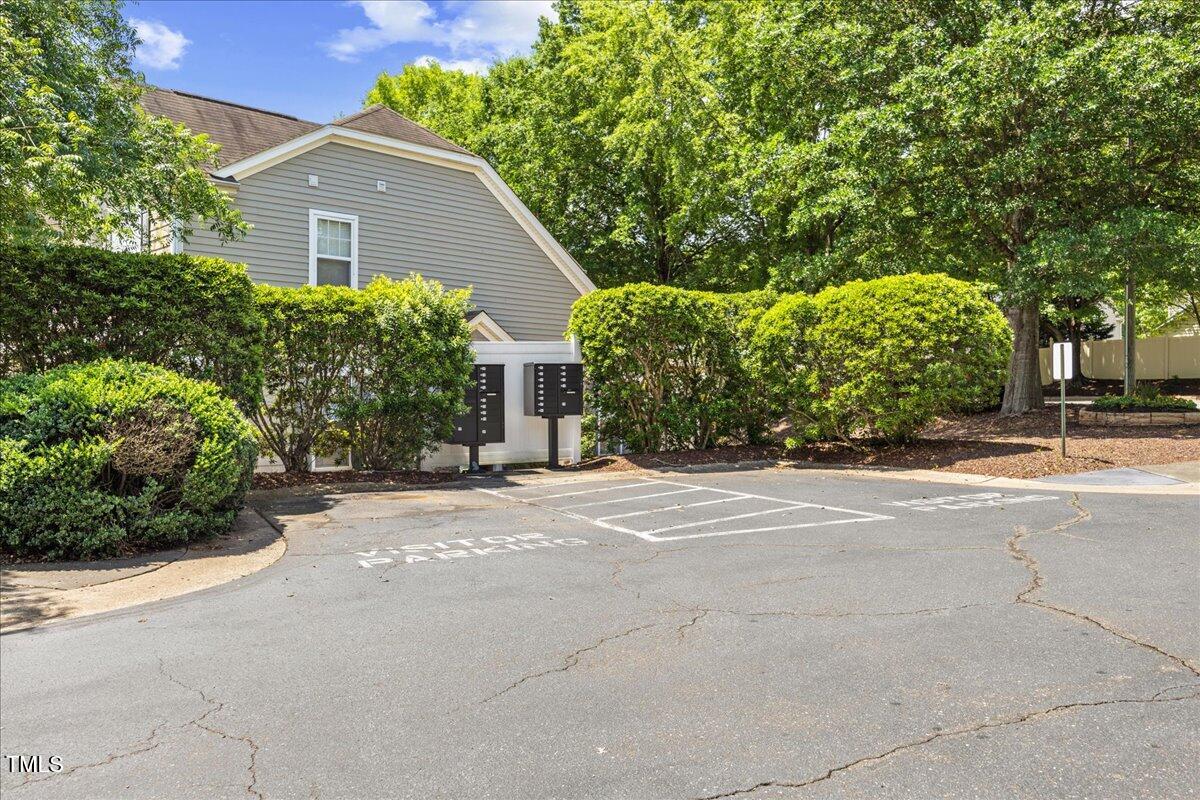 8404 Split Stone Lane