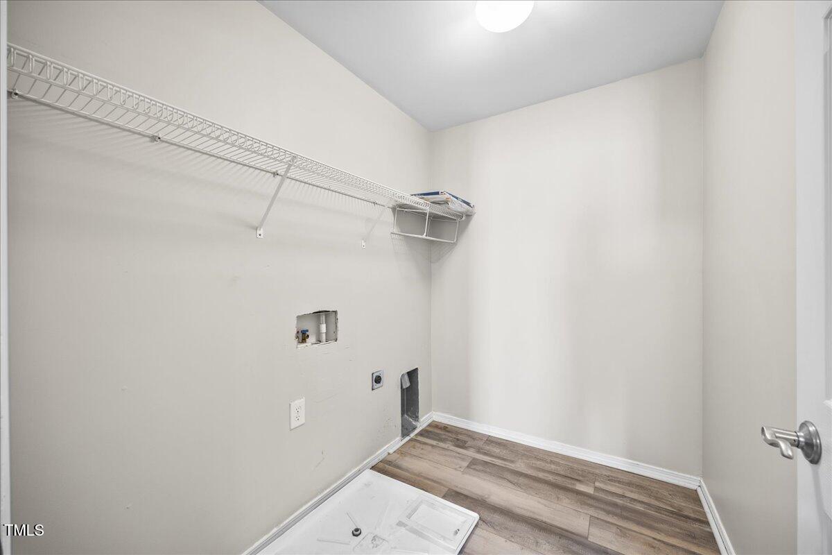 8404 Split Stone Lane