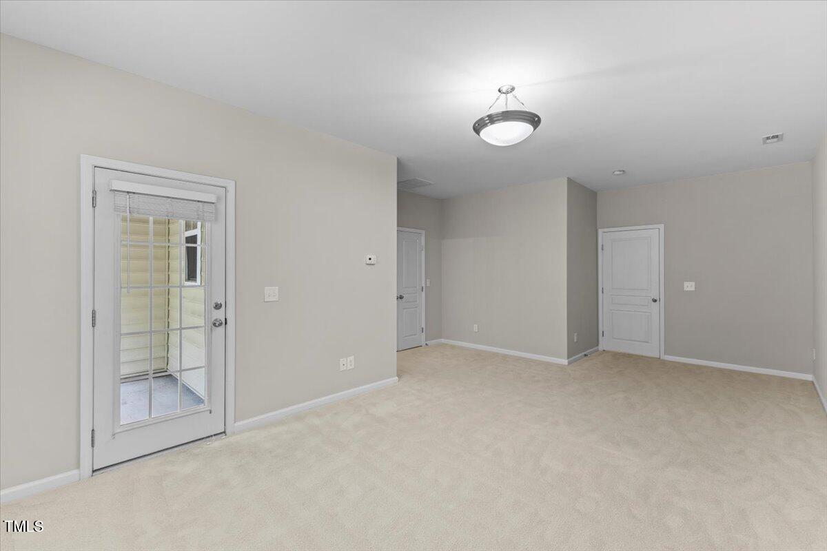 5802 Cameo Glass Way