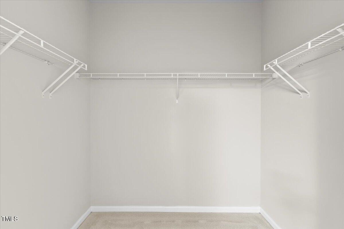 5802 Cameo Glass Way