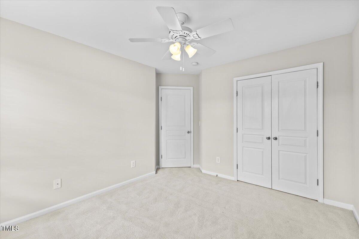 5802 Cameo Glass Way