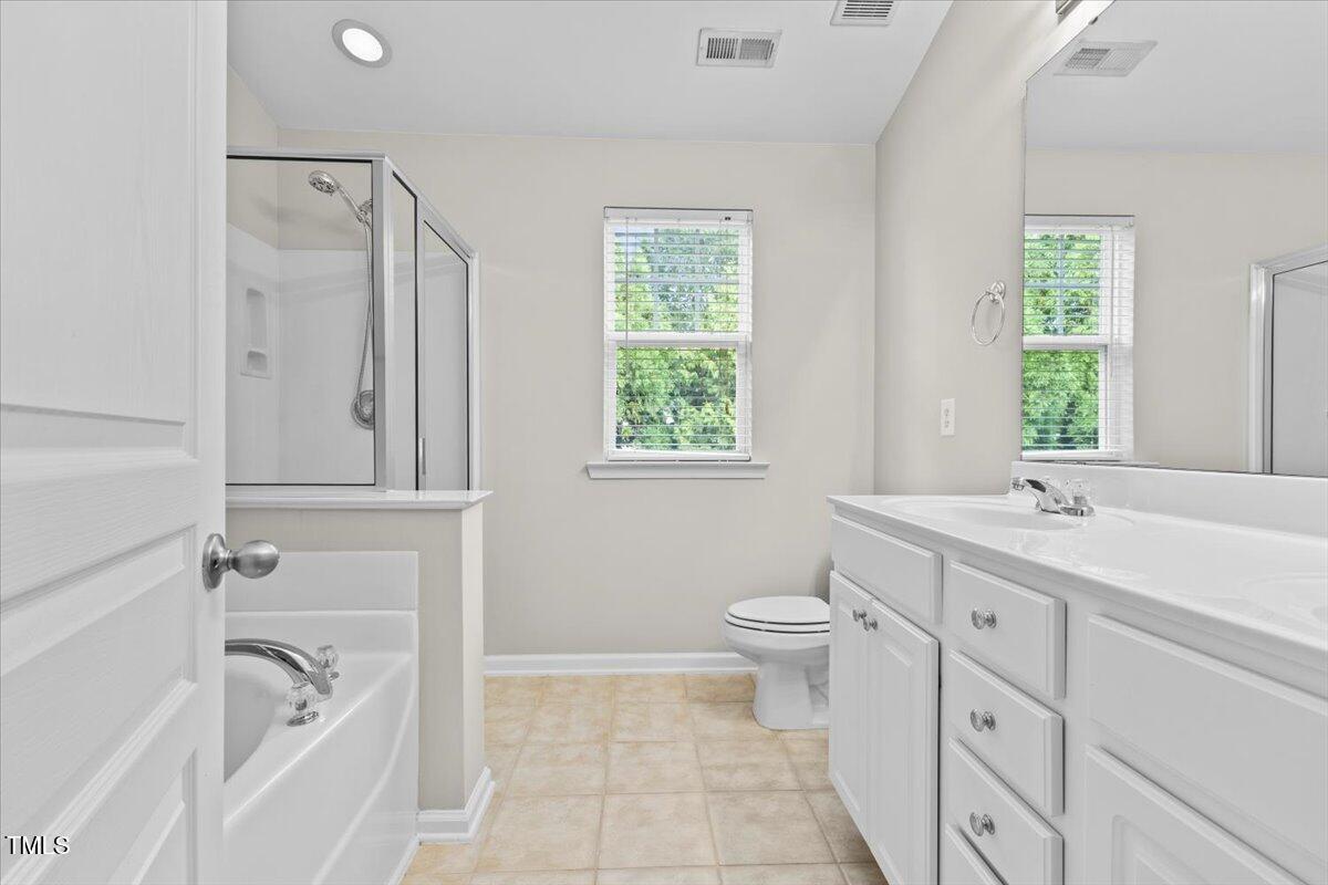 5802 Cameo Glass Way