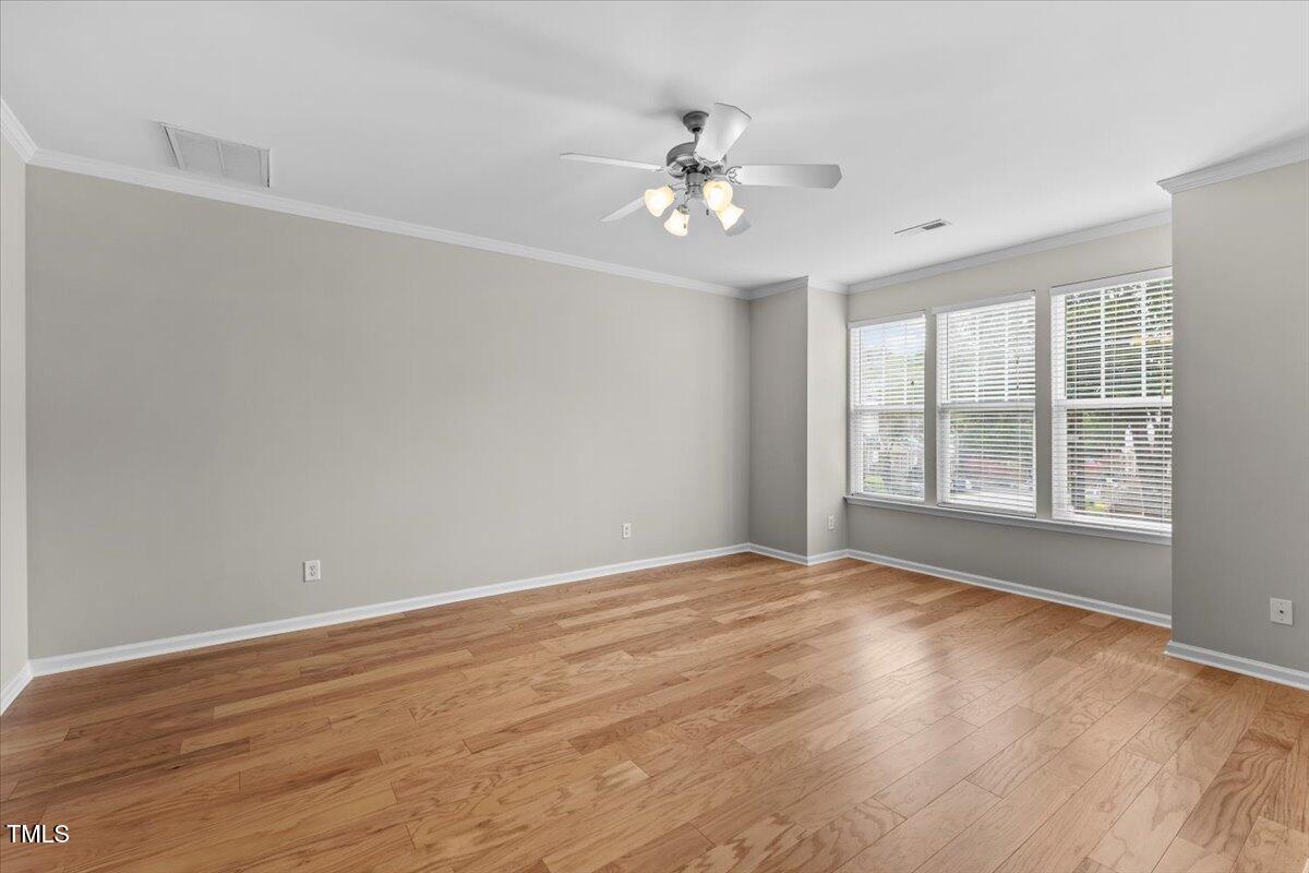 5802 Cameo Glass Way