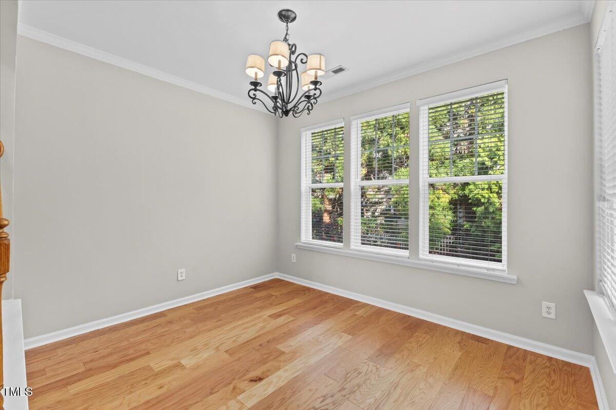 5802 Cameo Glass Way