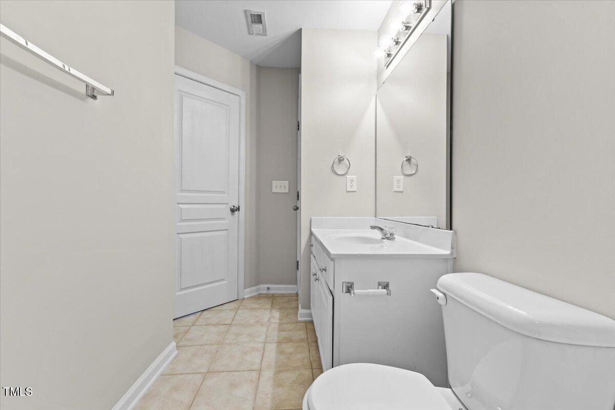 5802 Cameo Glass Way