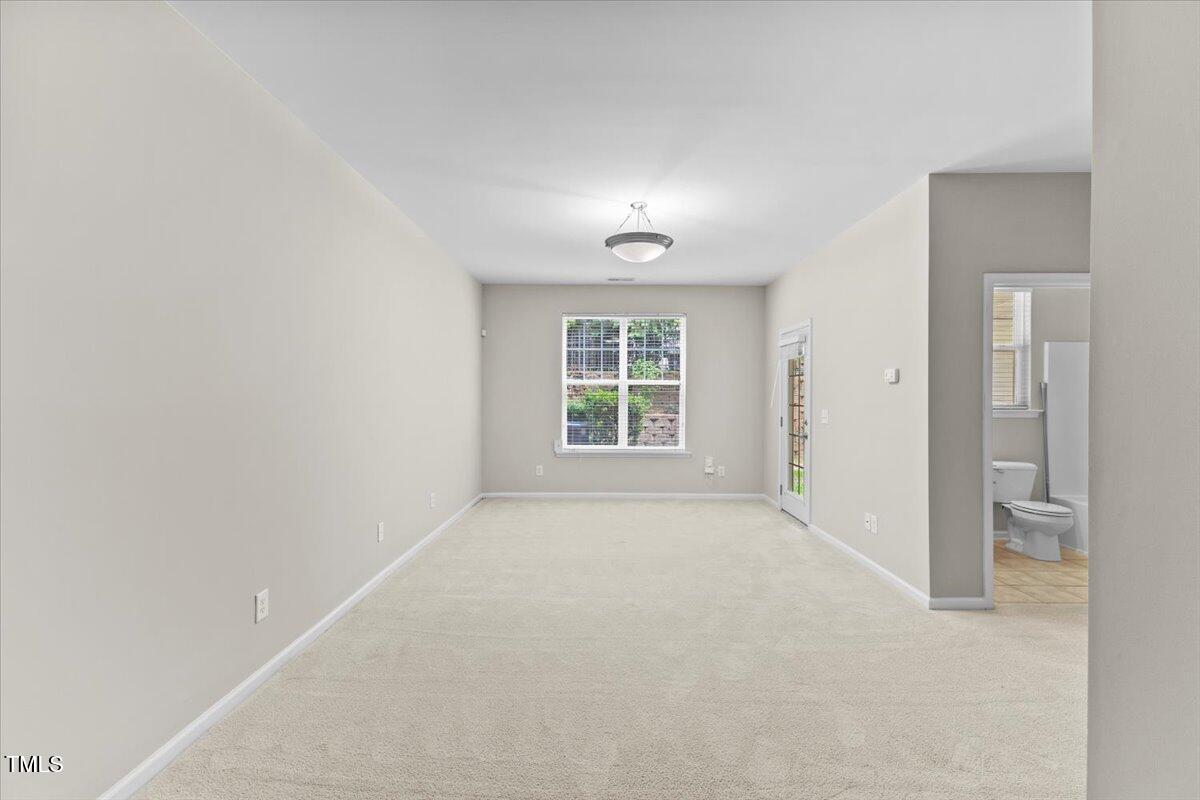 5802 Cameo Glass Way