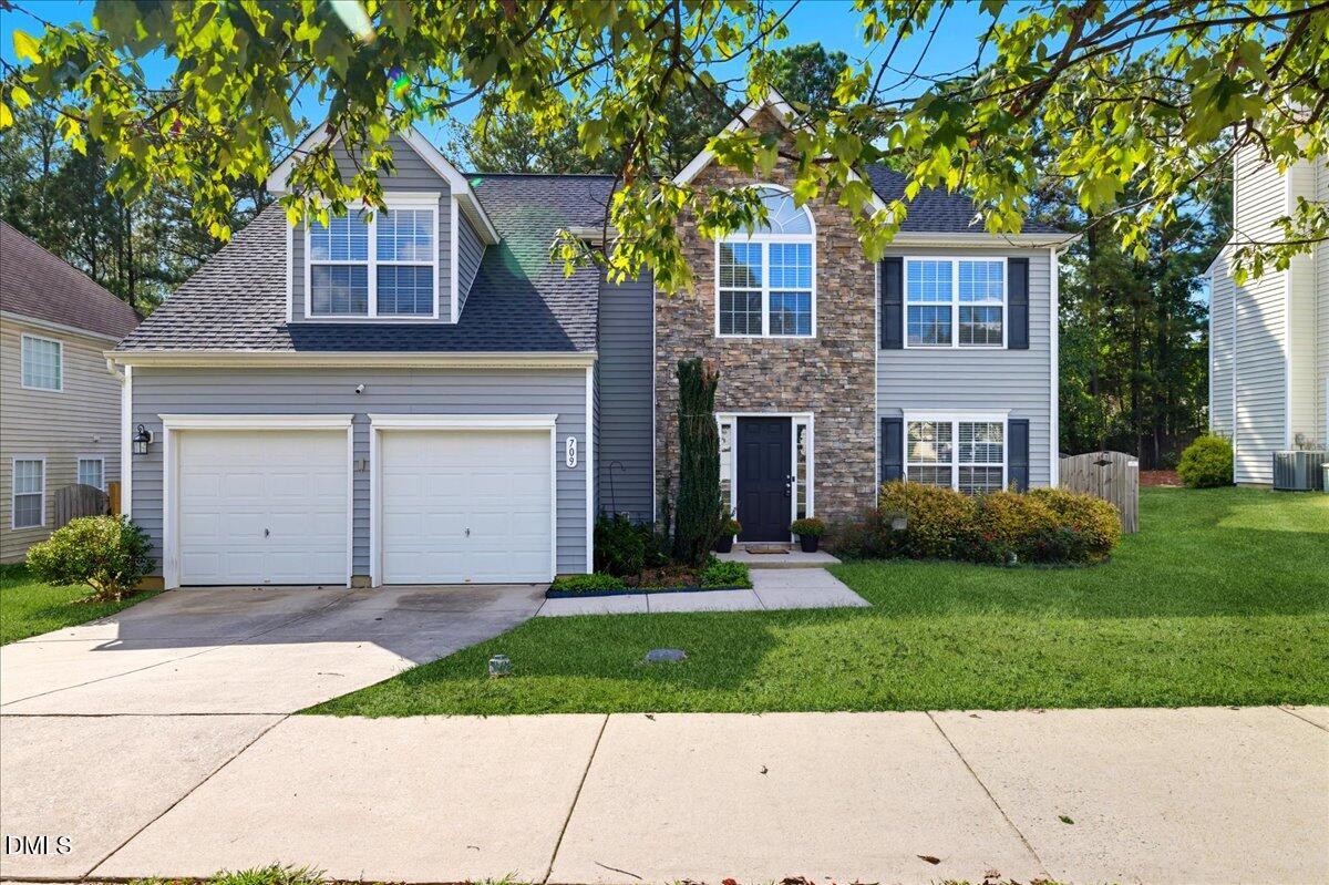 709 Holly Thorn Trace