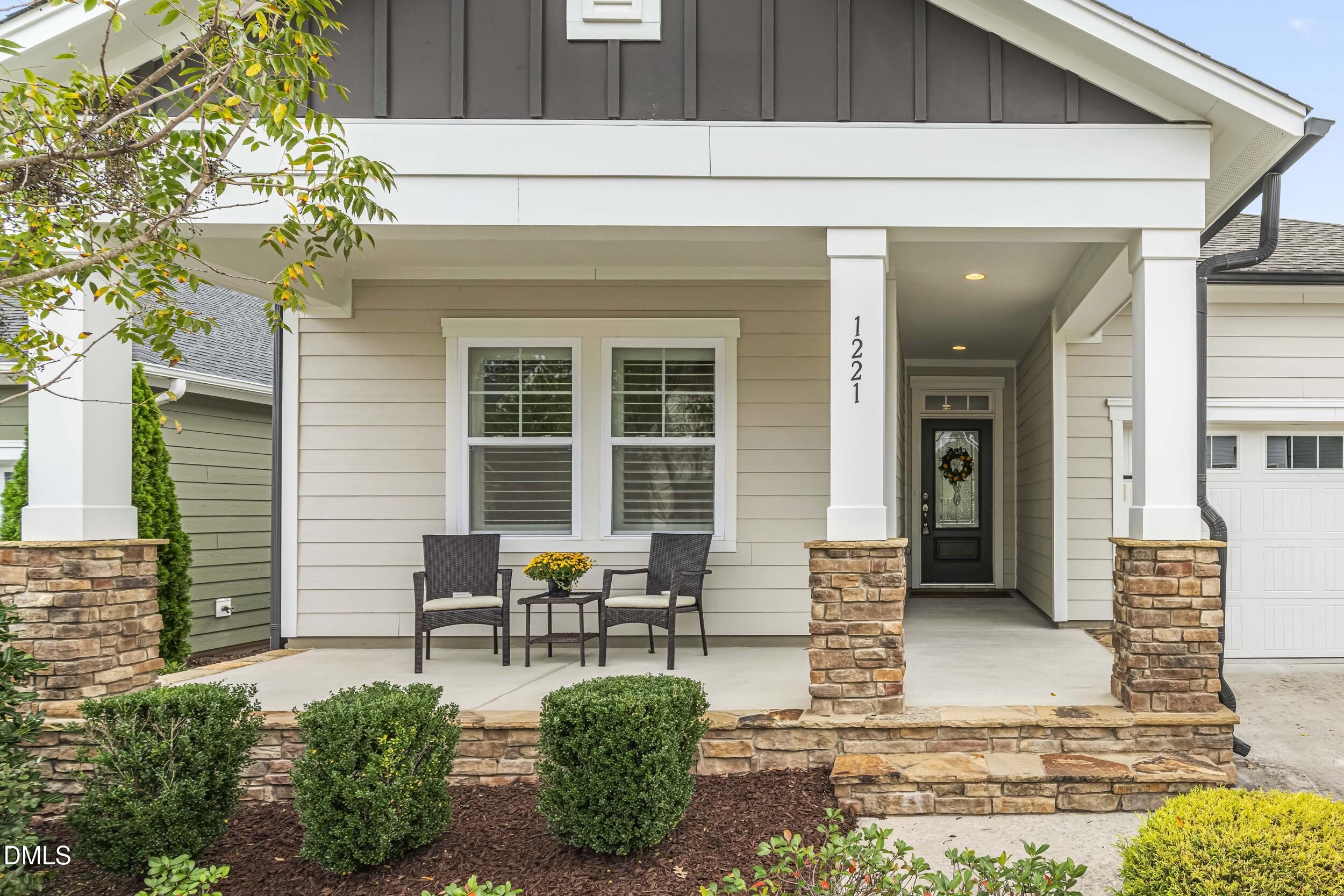 1221 Elk Falls Drive