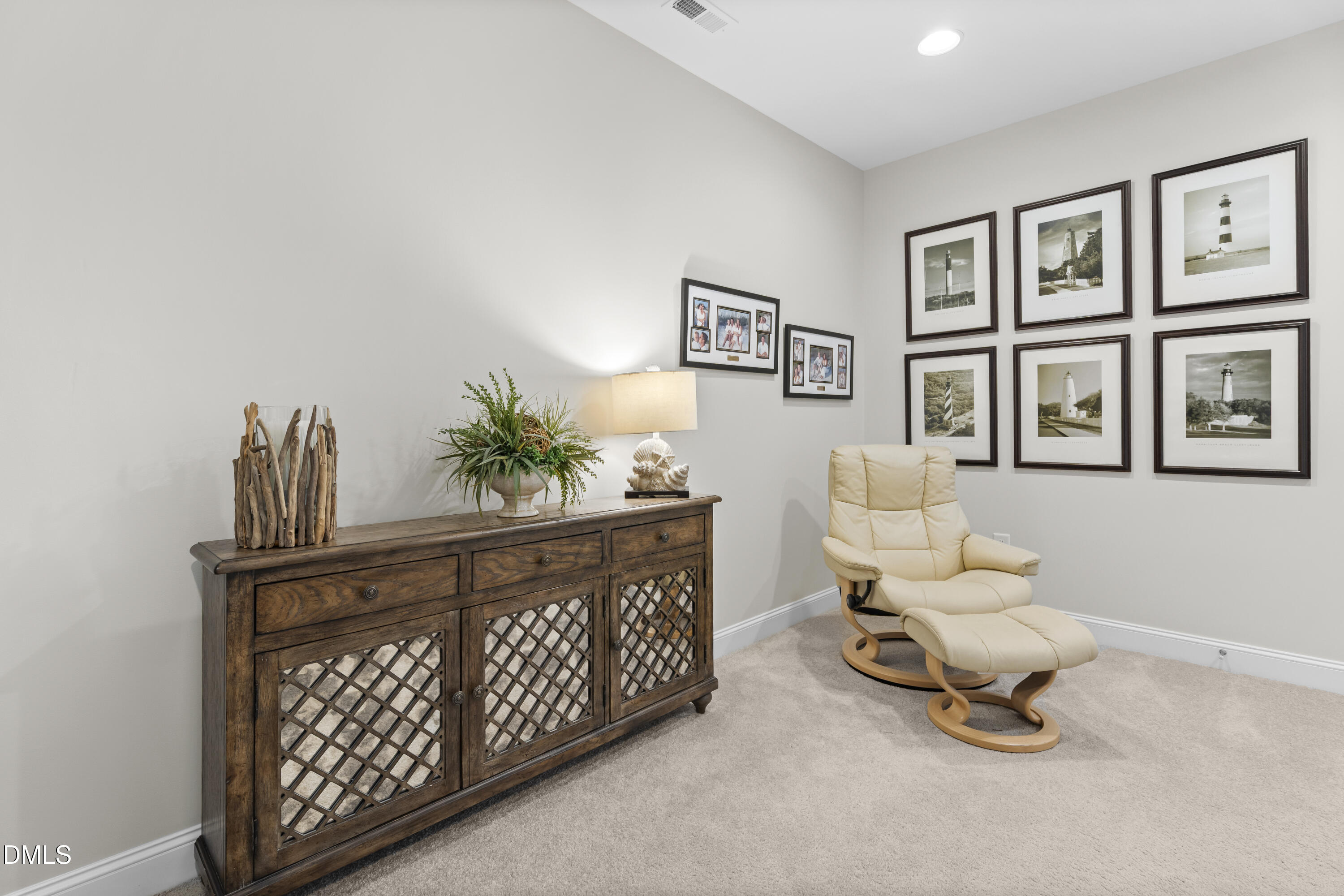 324 Acorn Hollow Place