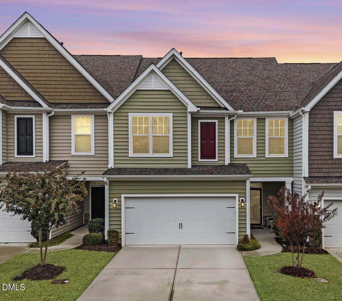 324 Acorn Hollow Place