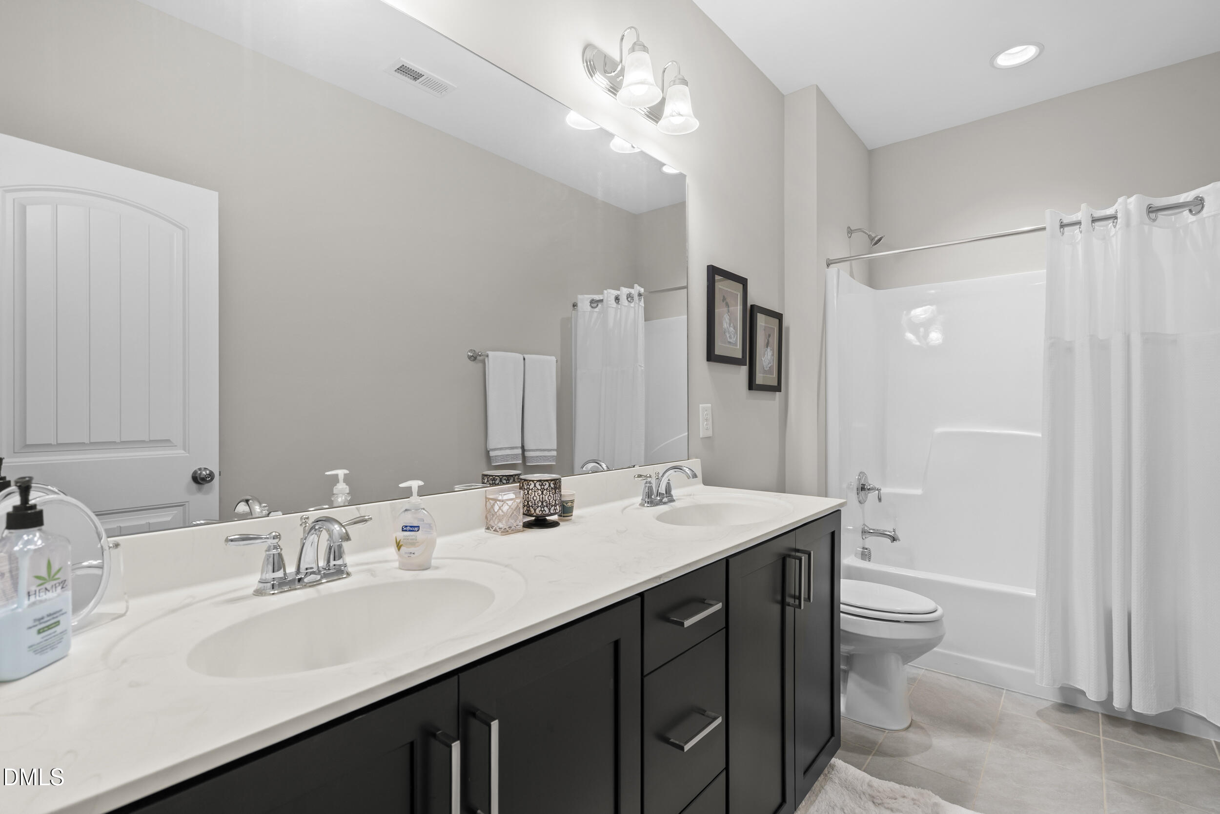 324 Acorn Hollow Place