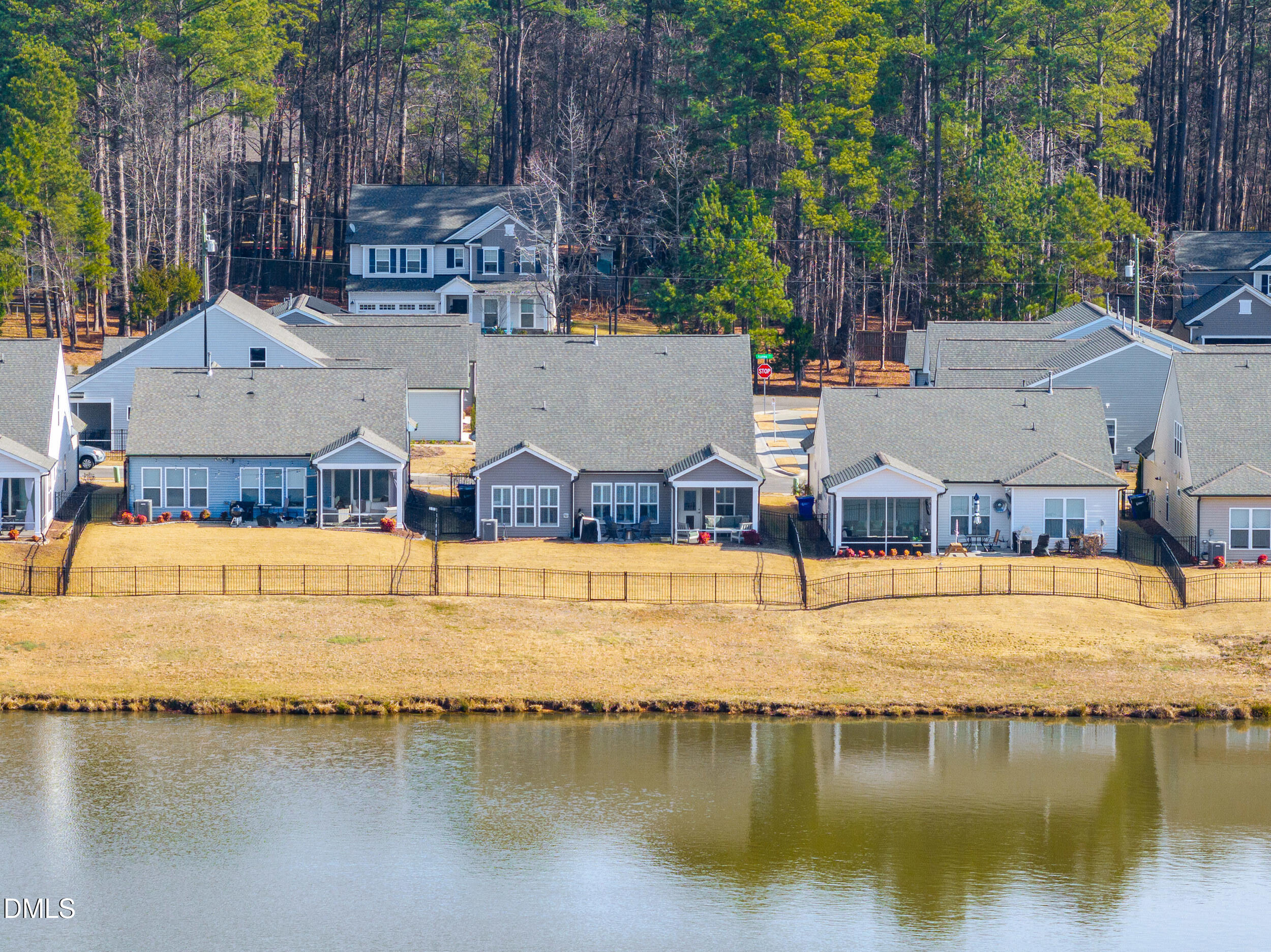 1016 Hollis Circle