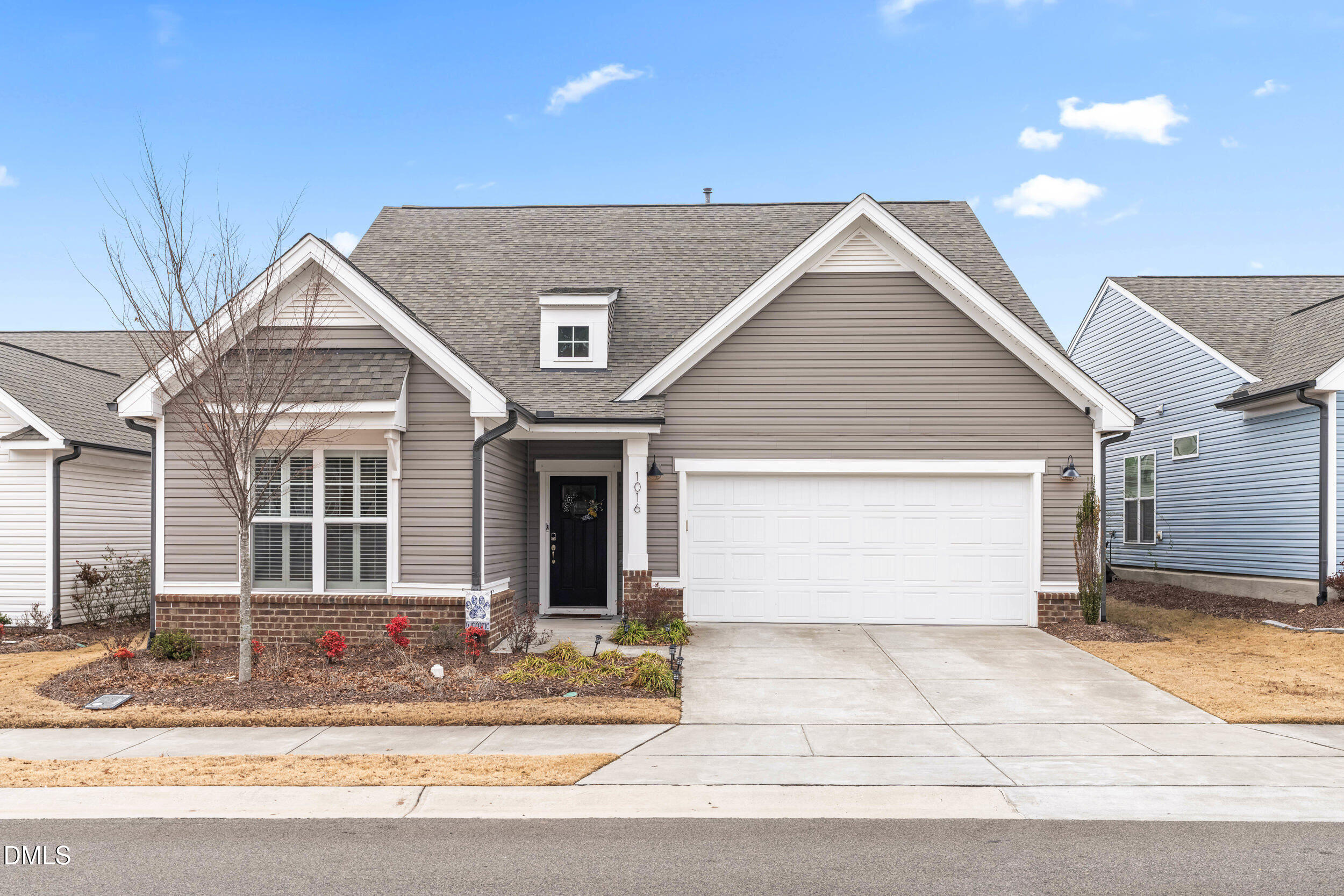 1016 Hollis Circle
