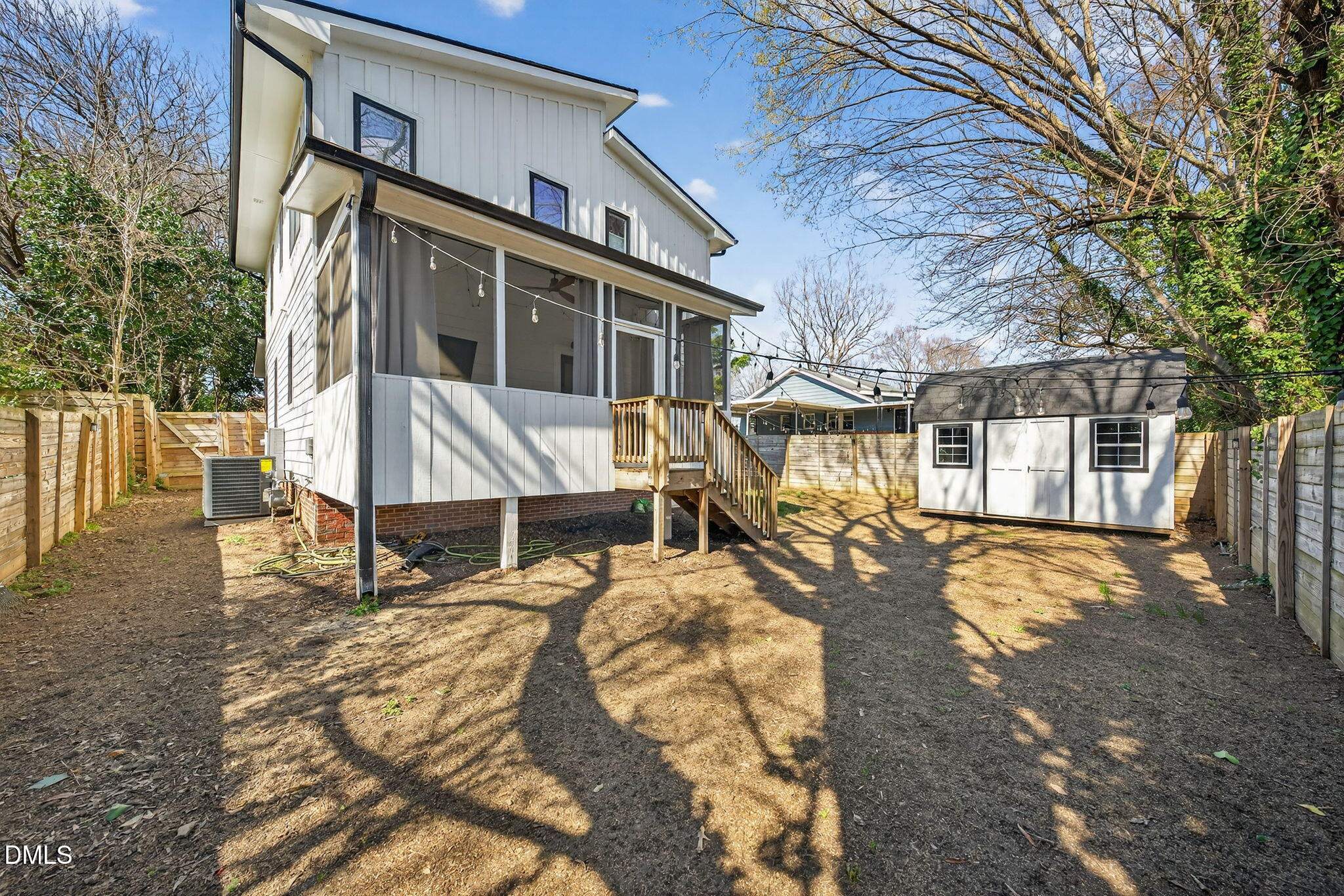 213 Lincoln Court