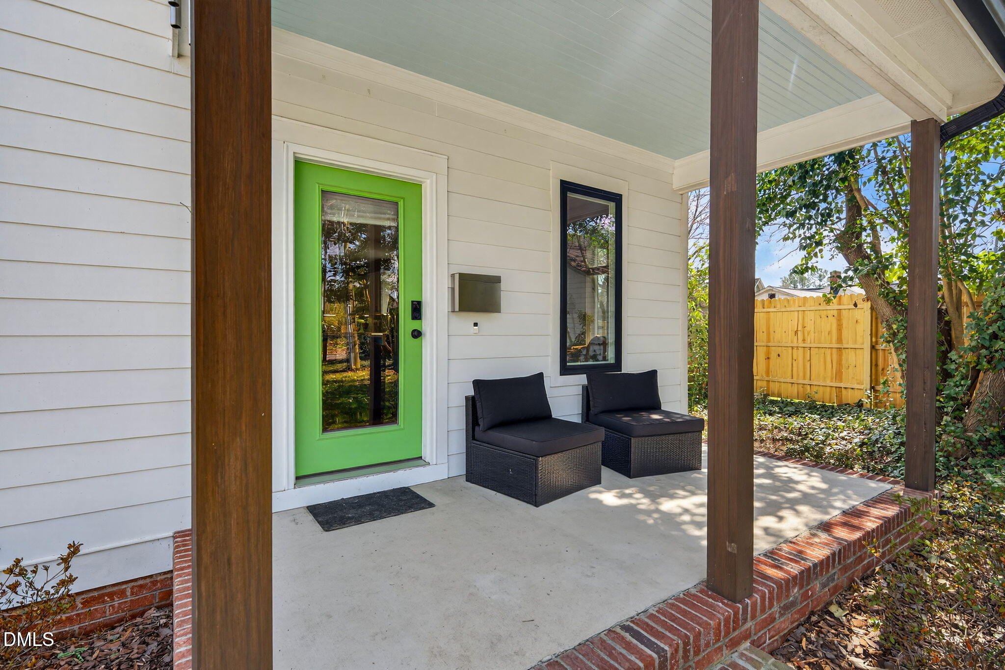 213 Lincoln Court