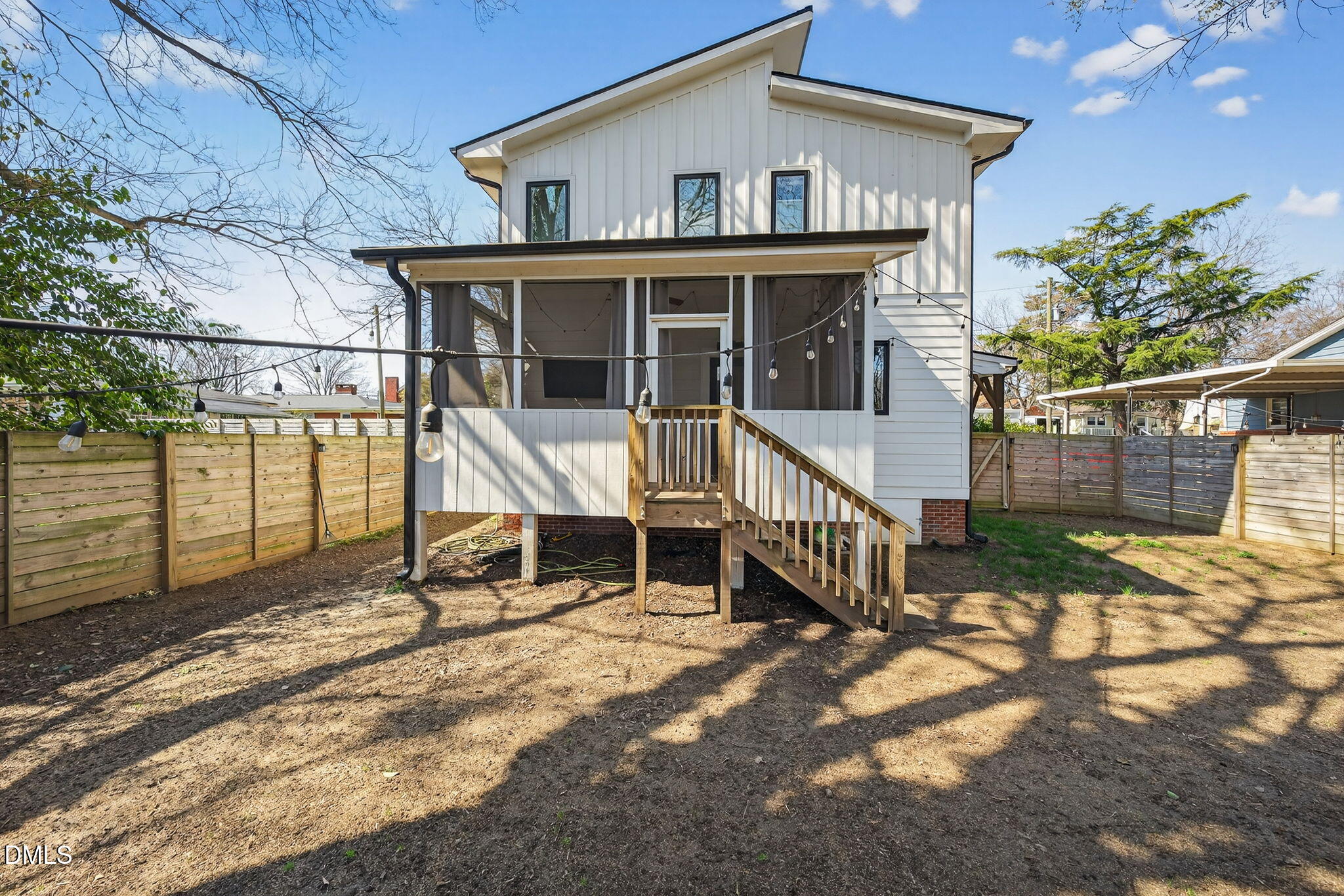 213 Lincoln Court