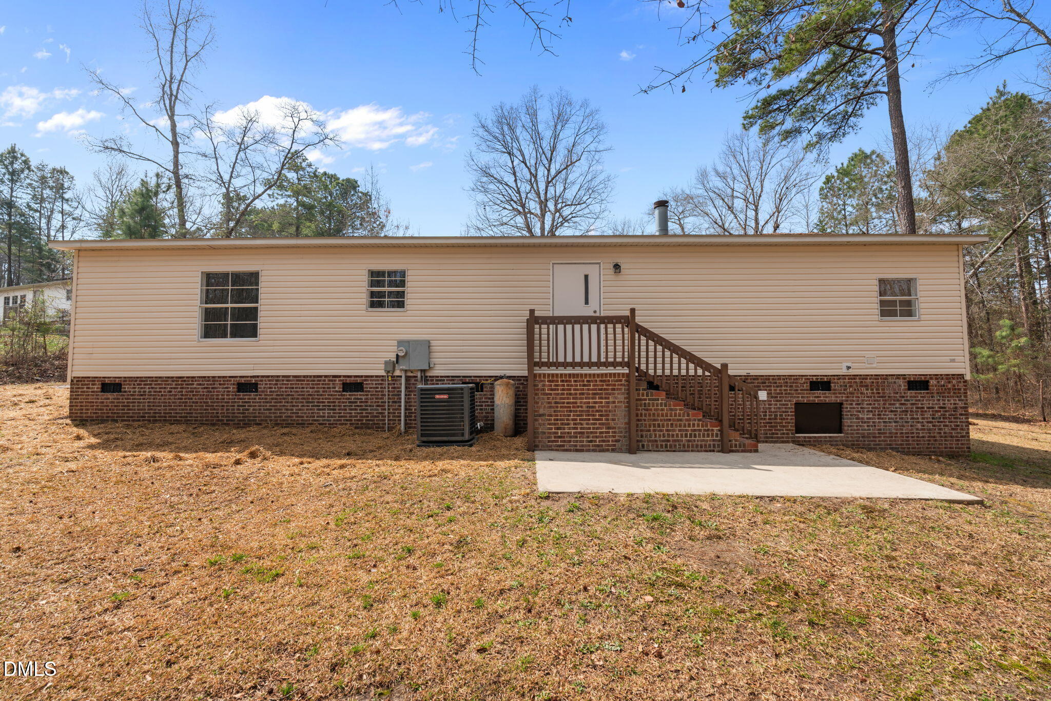 35 Athens Court